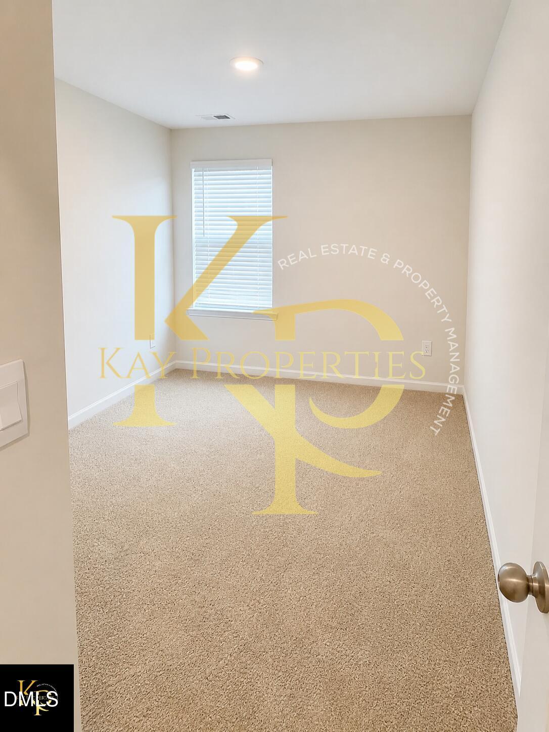 2840 Egert Drive Property Photo 12