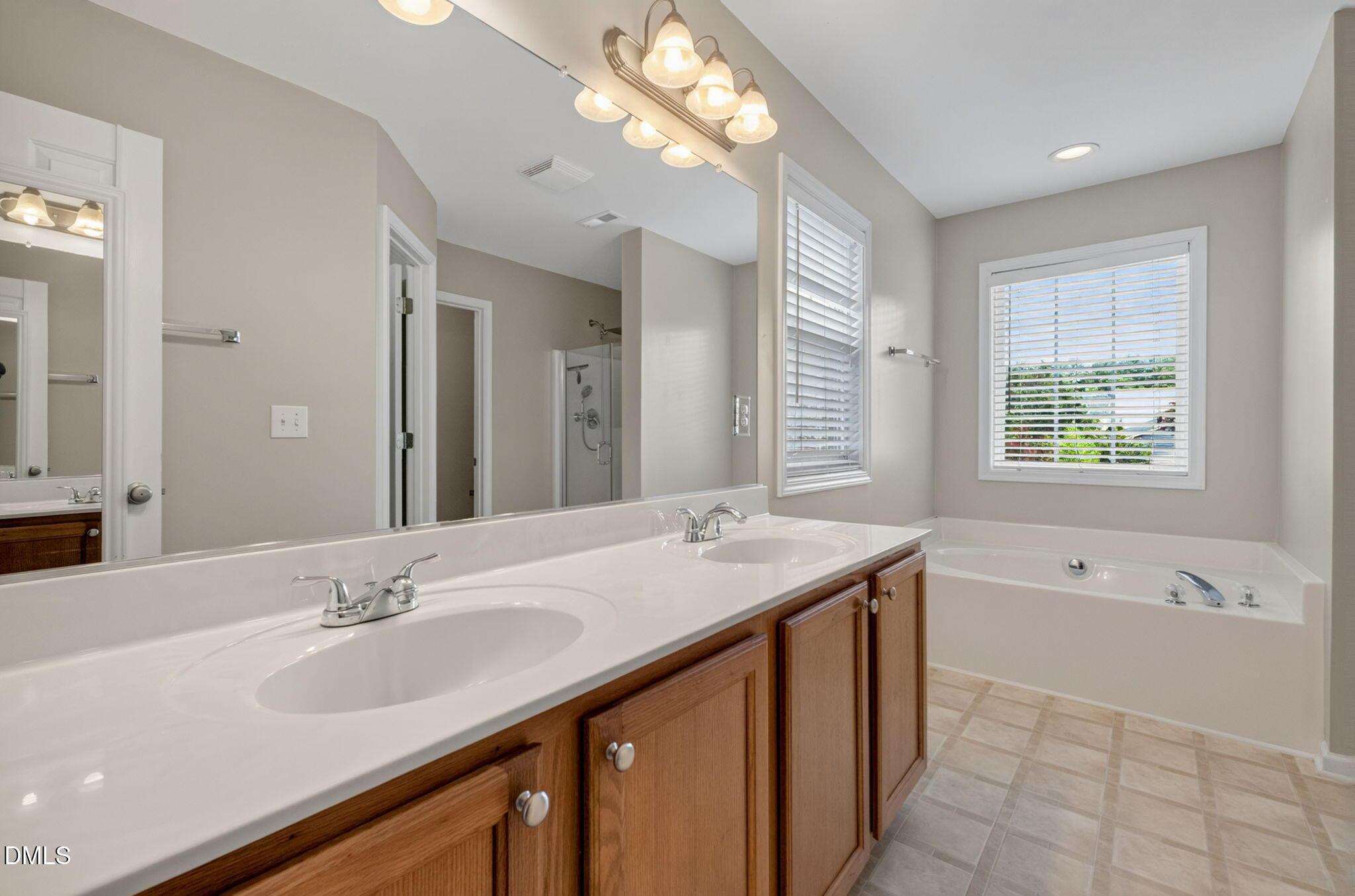 4 Alexis Court Property Photo 23