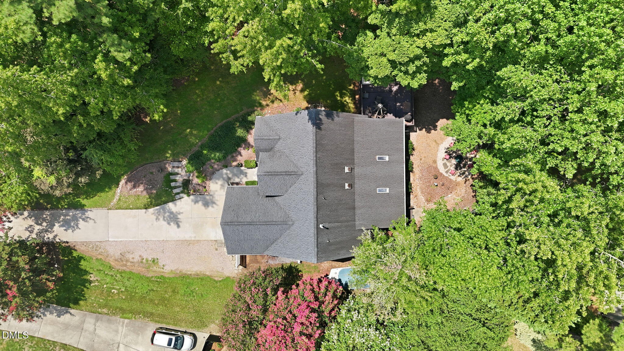 506 Shropshire Court Property Photo 11