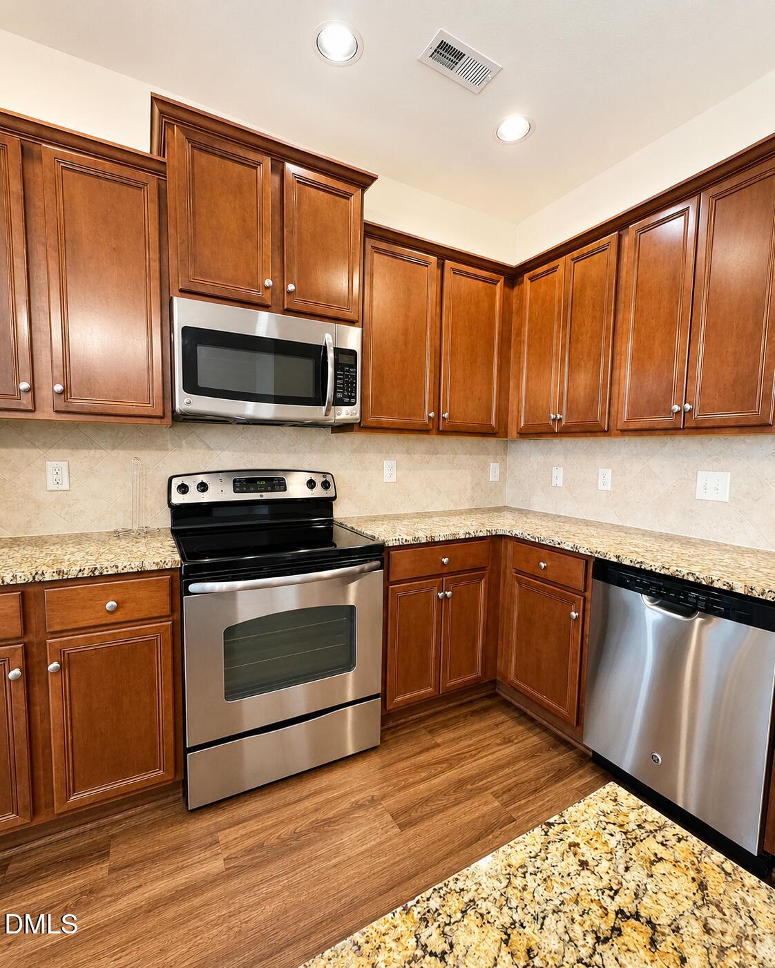 7830 Allscott Way Property Photo 6