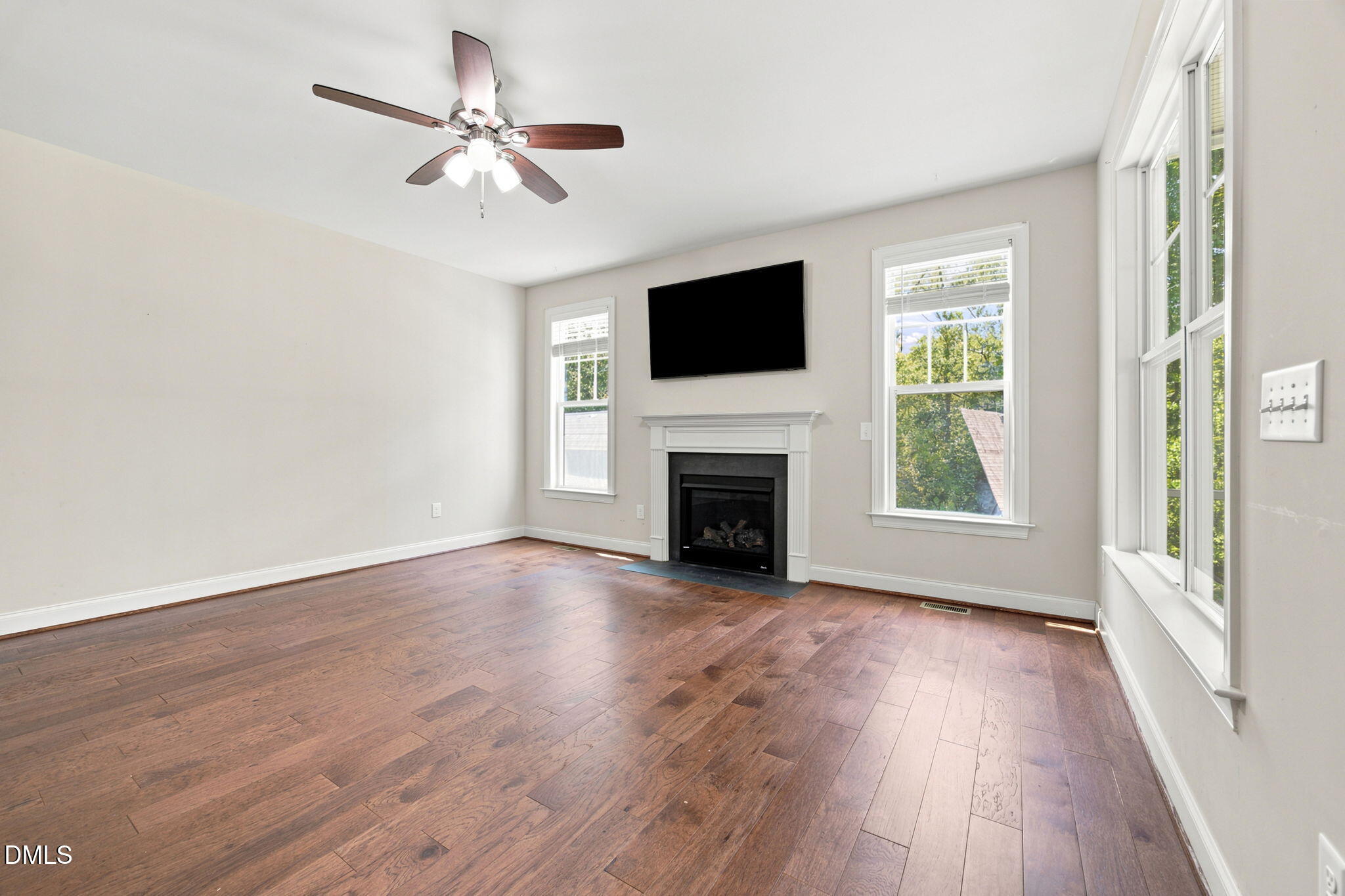 1124 Armsleigh Court Property Photo 19