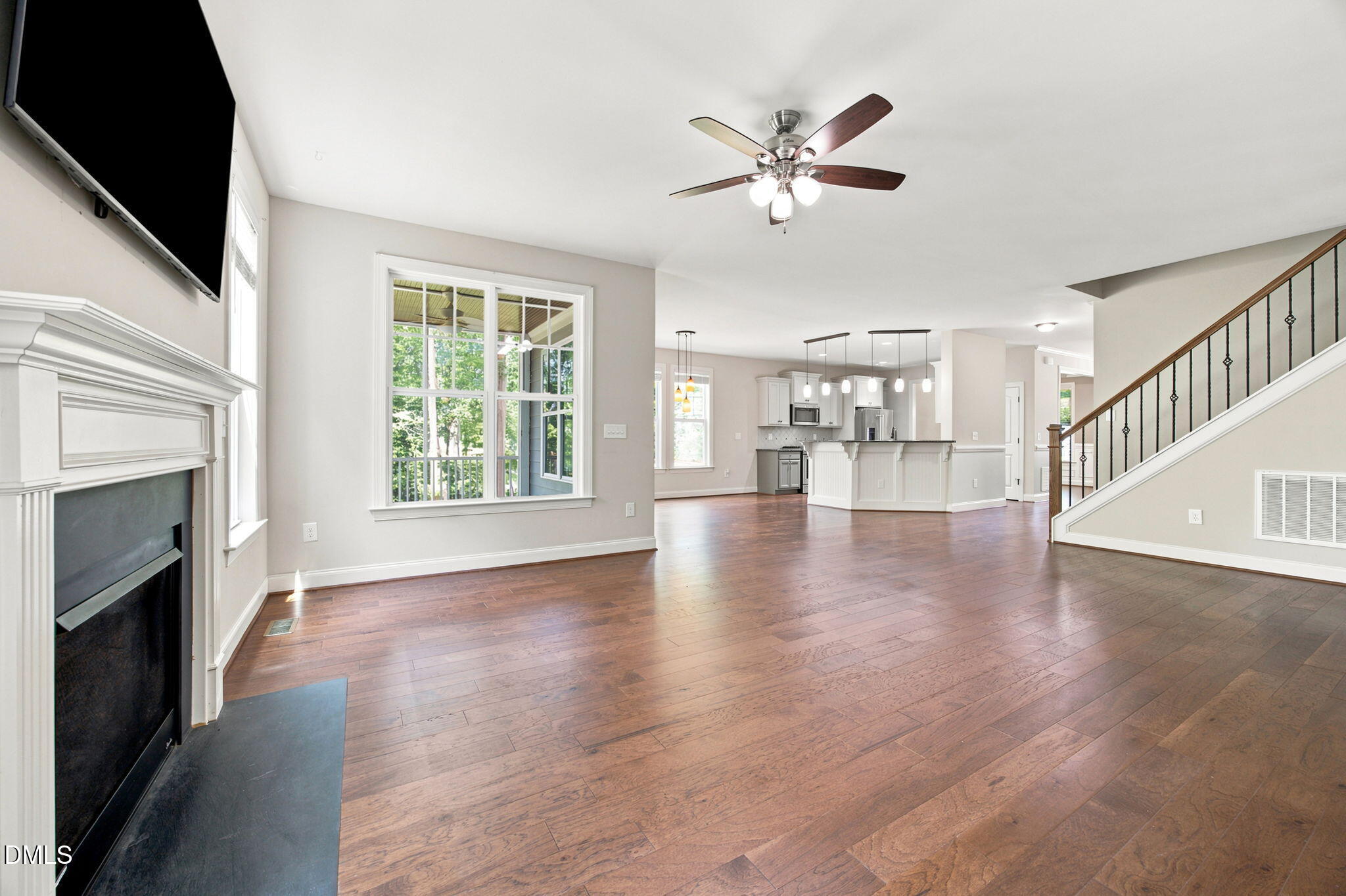 1124 Armsleigh Court Property Photo 20