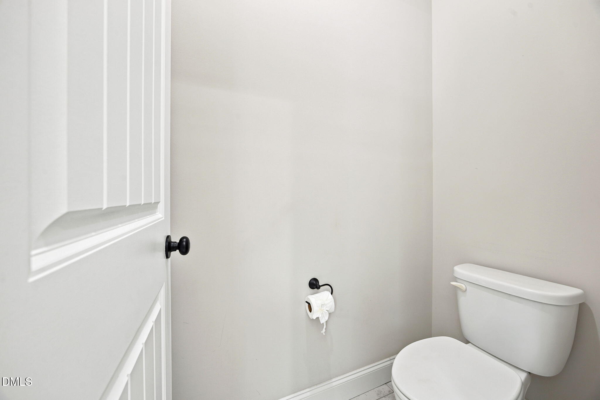1124 Armsleigh Court Property Photo 28