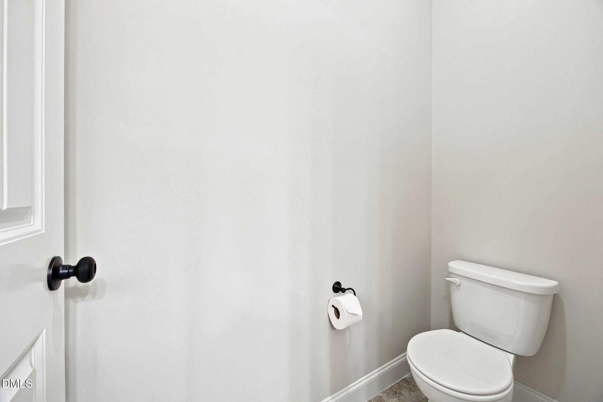 1124 Armsleigh Court Property Photo 33