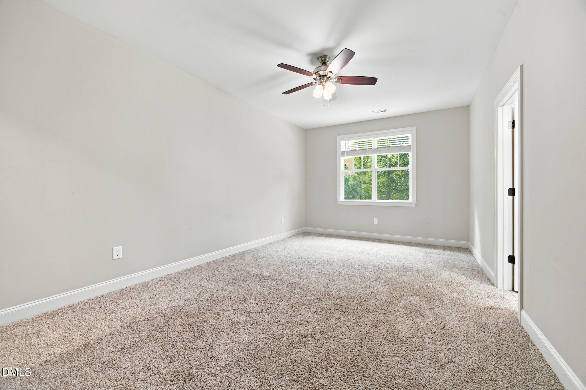 1124 Armsleigh Court Property Photo 36