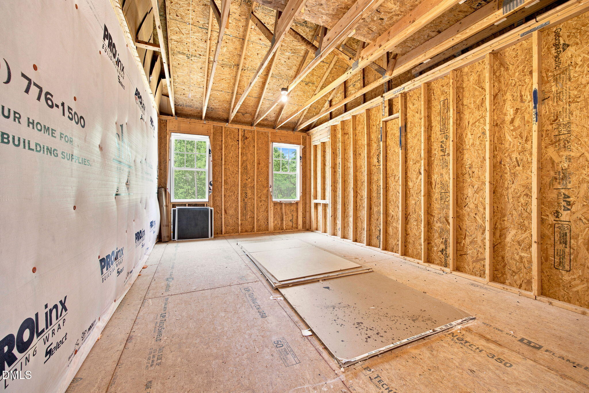 1124 Armsleigh Court Property Photo 44