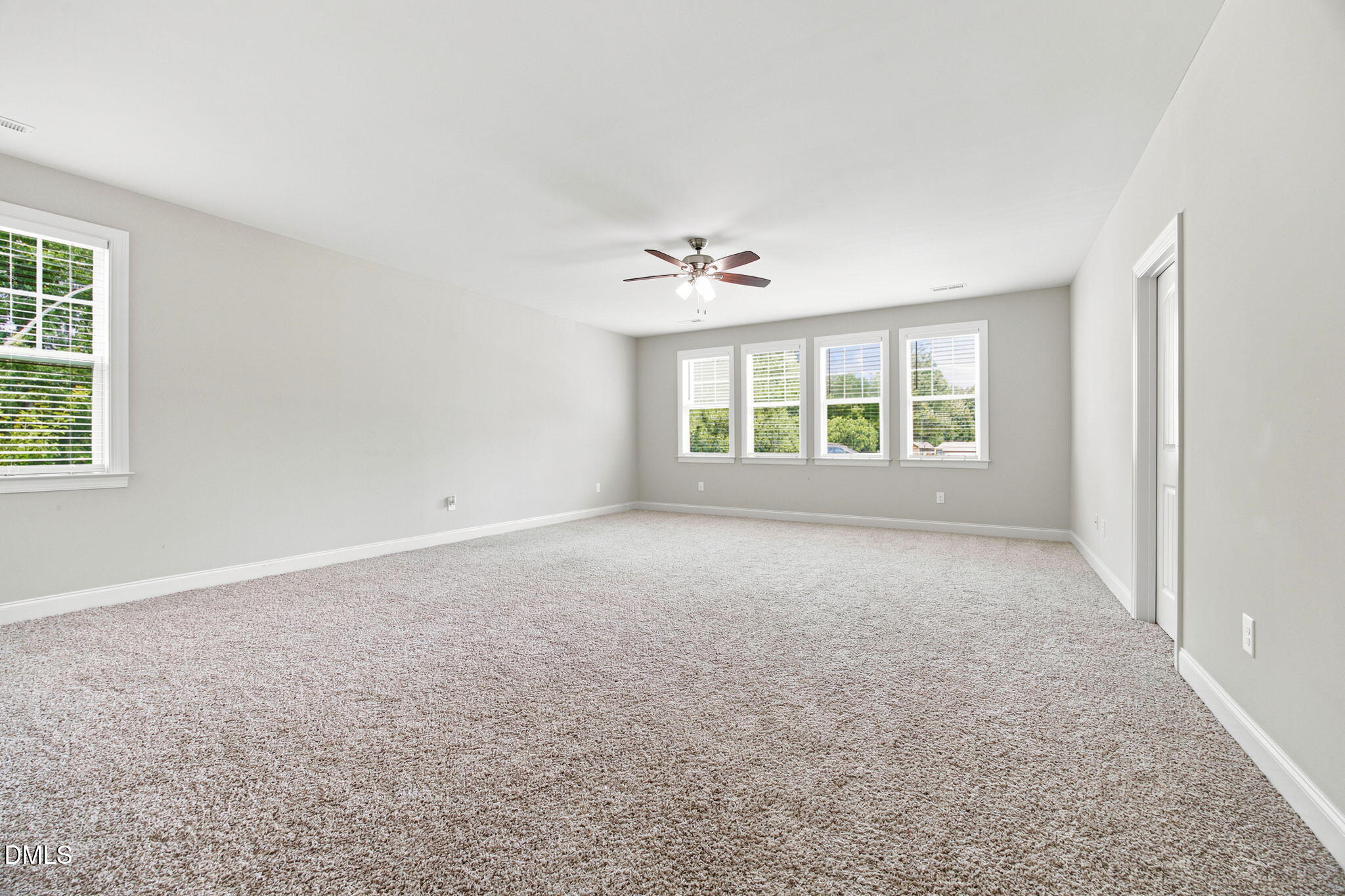 1124 Armsleigh Court Property Photo 46