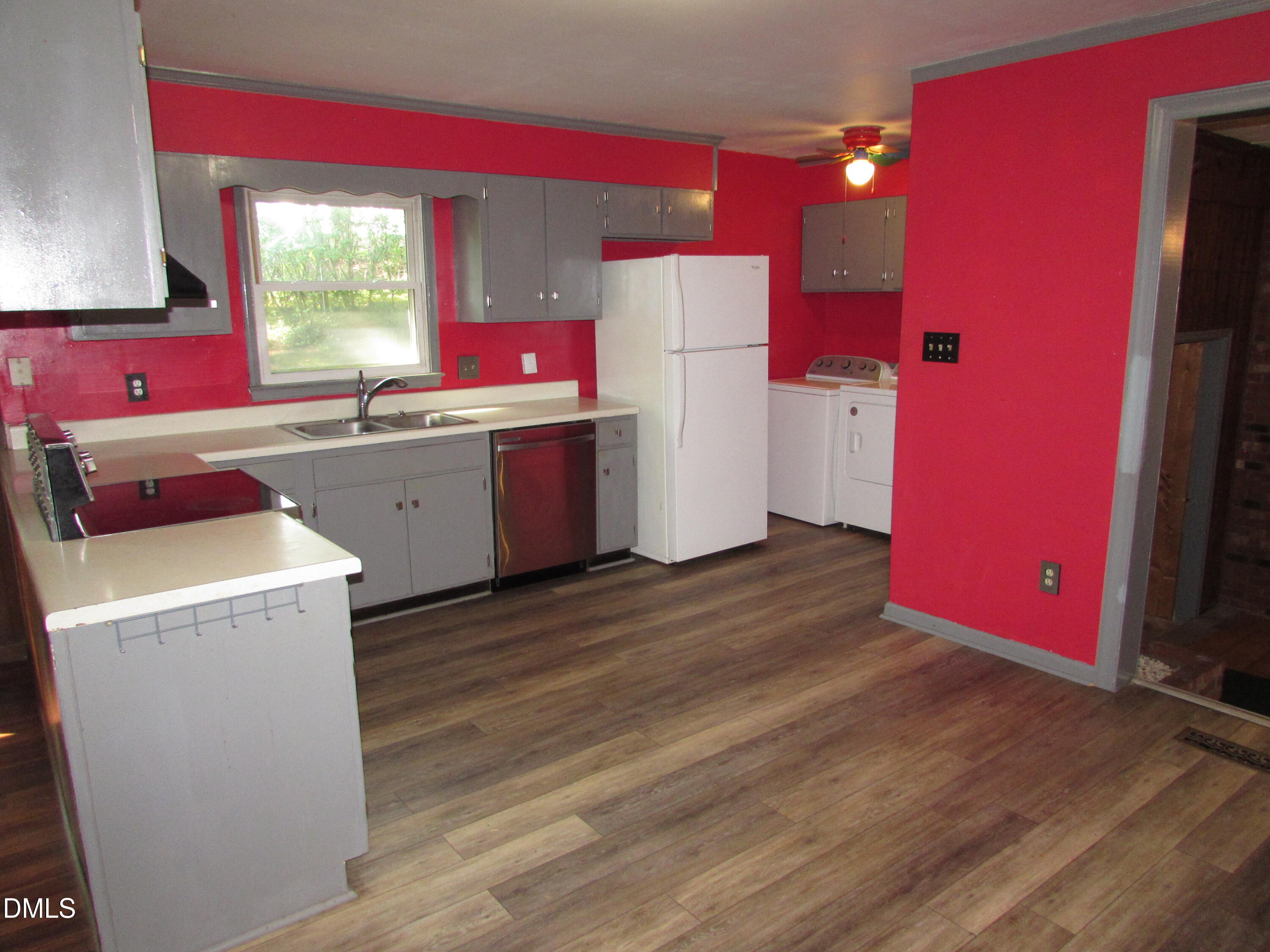 103 Cliffview Drive Property Photo 9