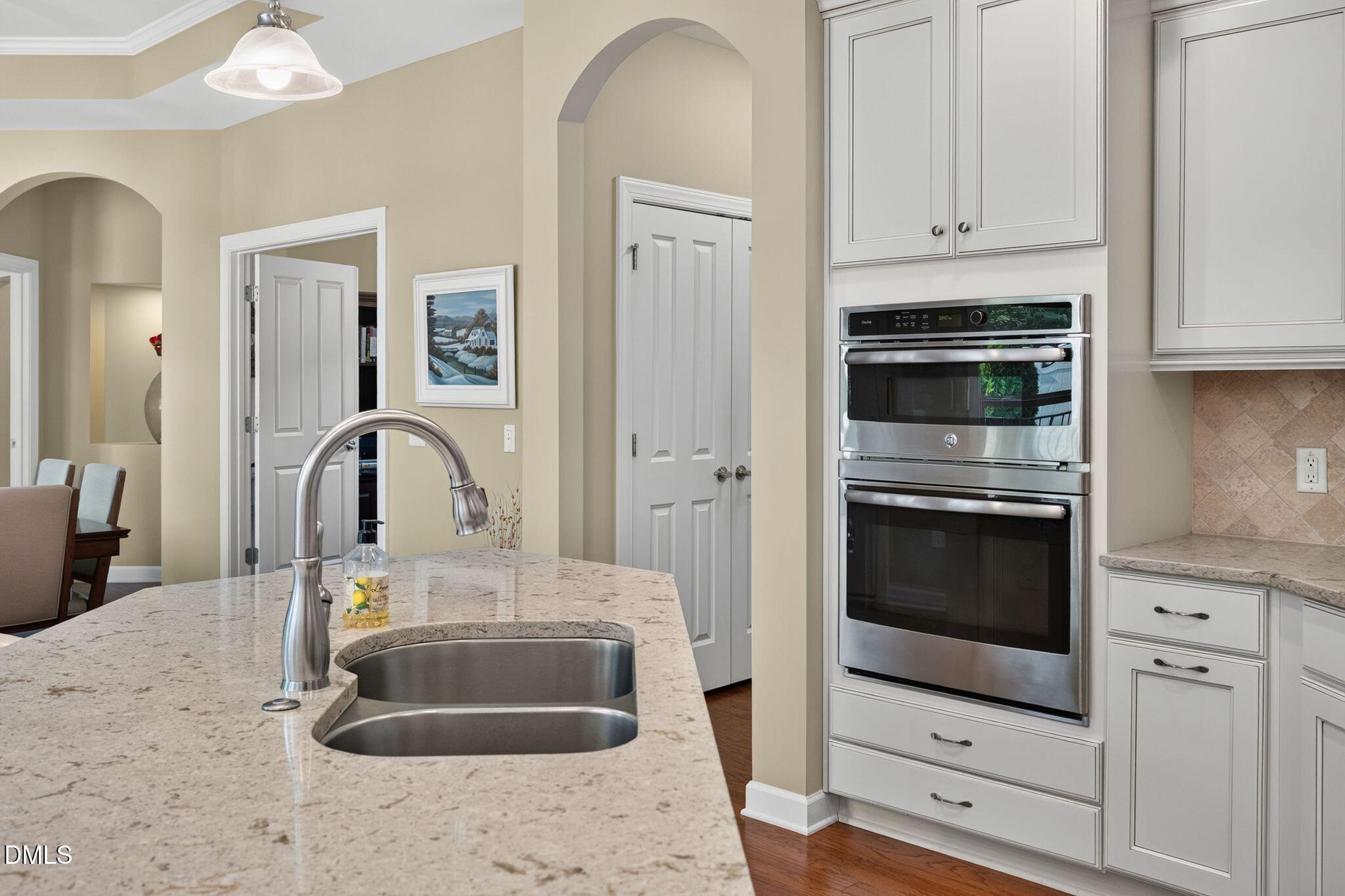 1618 Vineyard Mist Drive Property Photo 7
