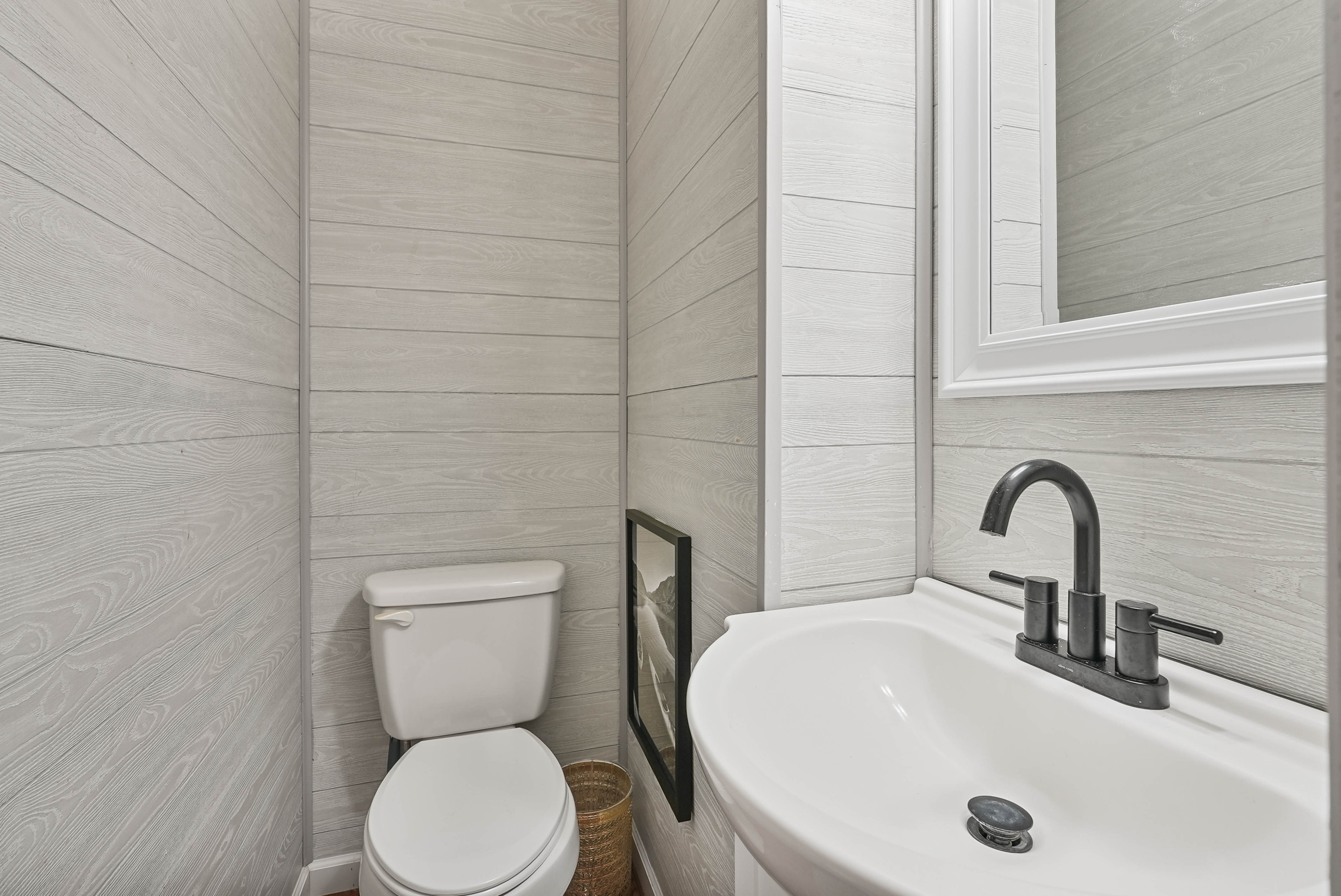 107 Twain Drive Property Photo 22