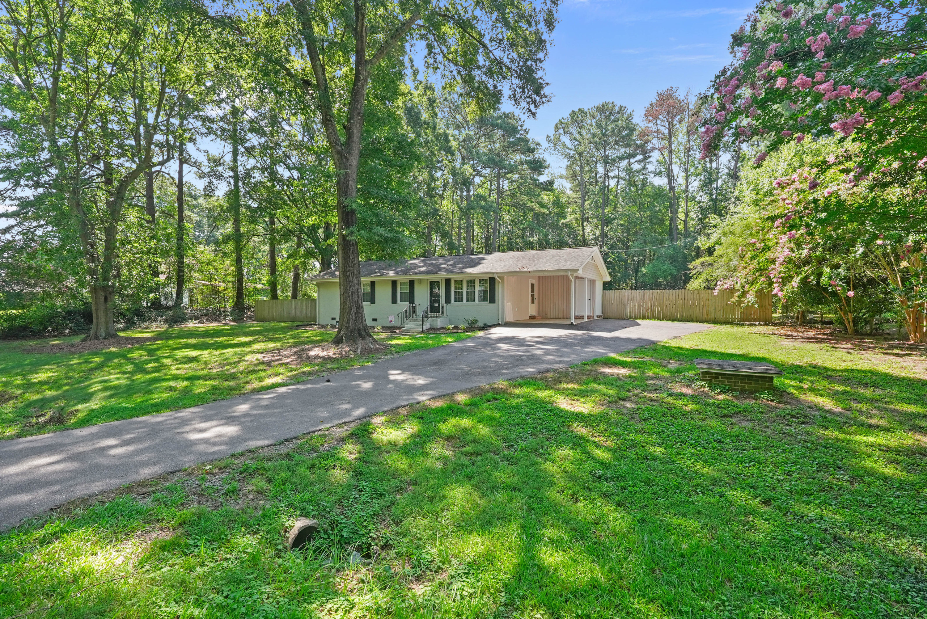 107 Twain Drive Property Photo 37