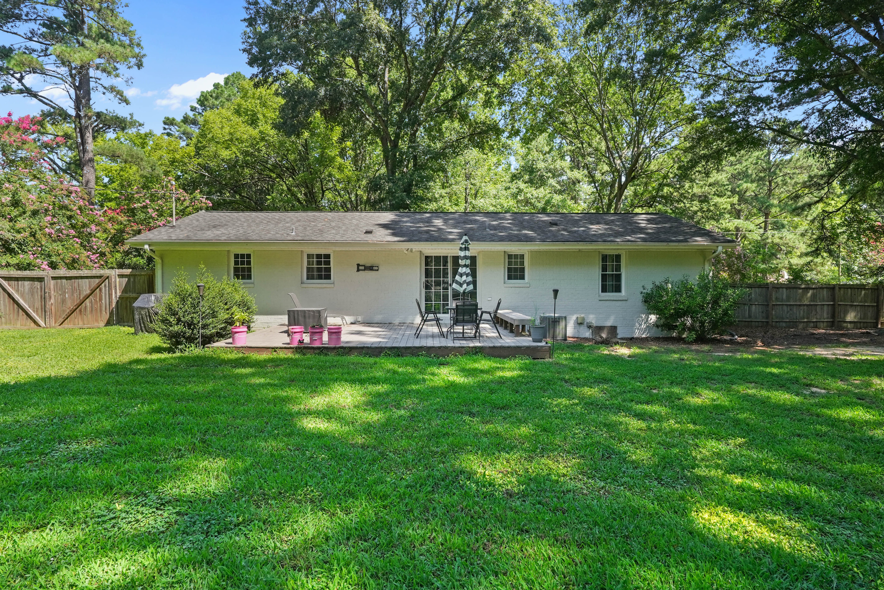 107 Twain Drive Property Photo 38