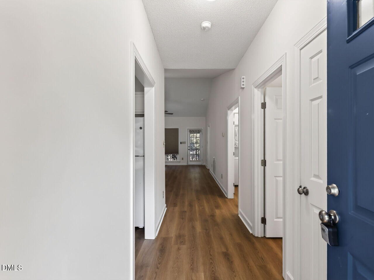 101 Windward Court Property Photo 4