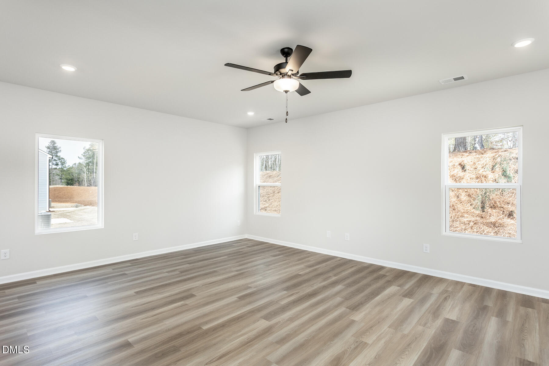255 Custer Drive Property Photo 2