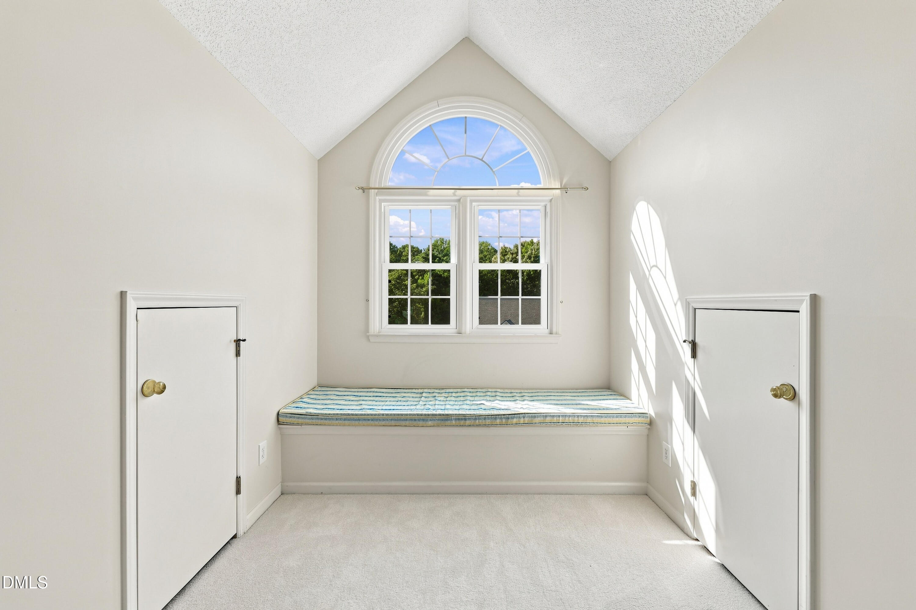 203 Red Field Street Property Photo 31