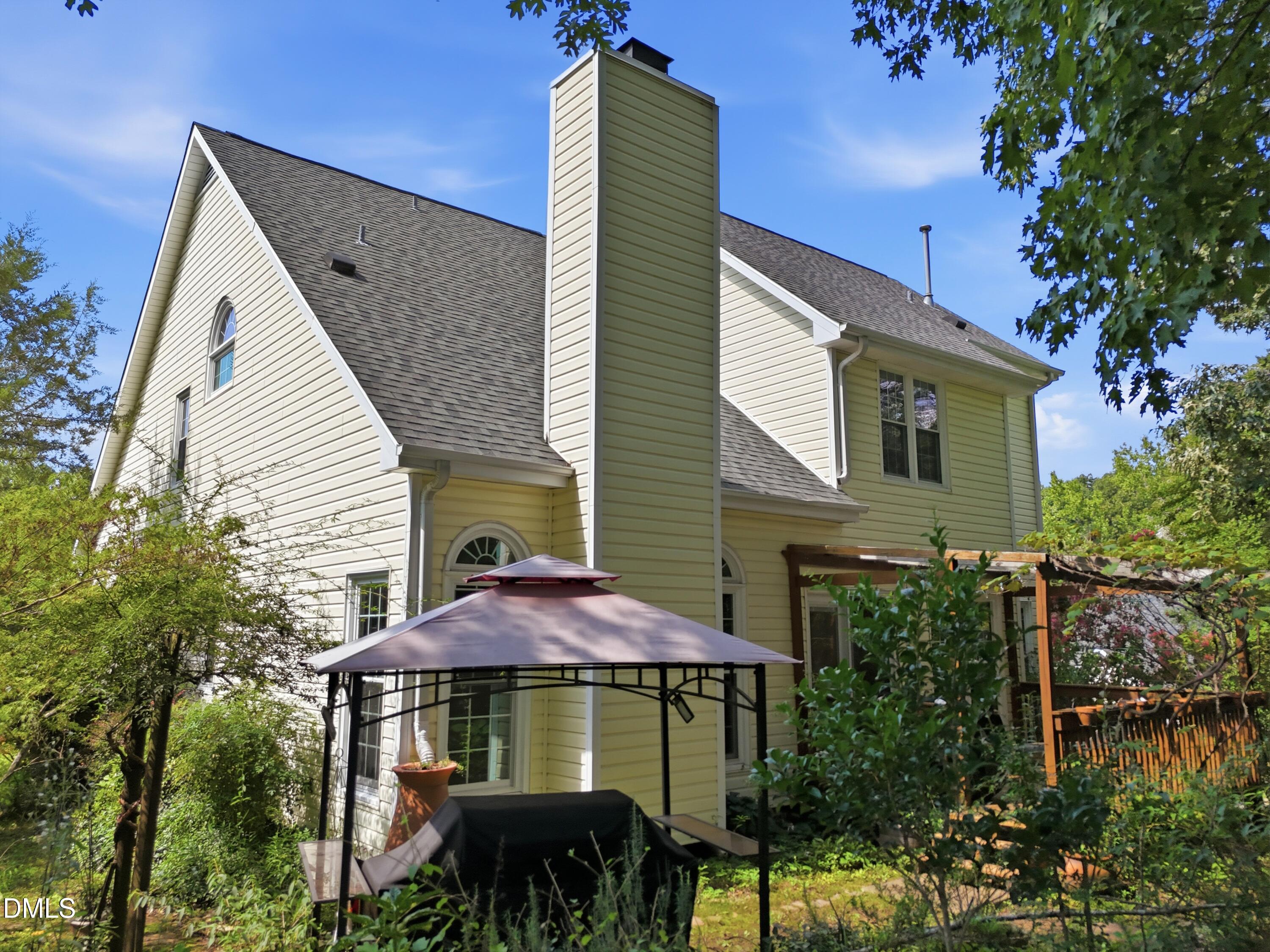 203 Red Field Street Property Photo 35