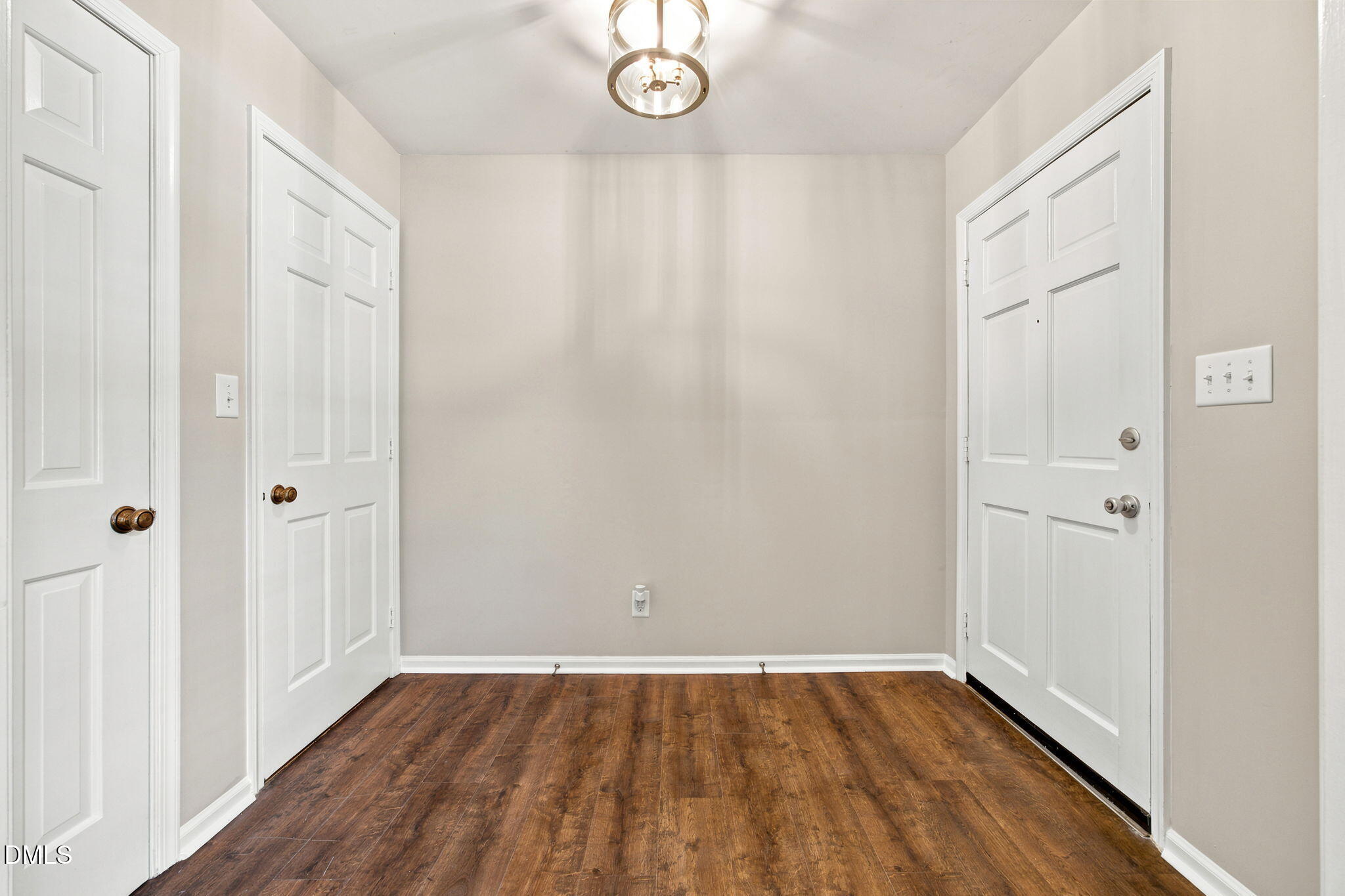 608 Se Maynard Road Property Photo 3