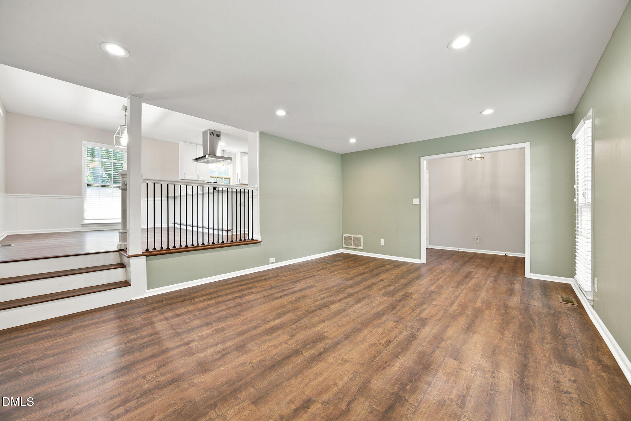 608 Se Maynard Road Property Photo 4