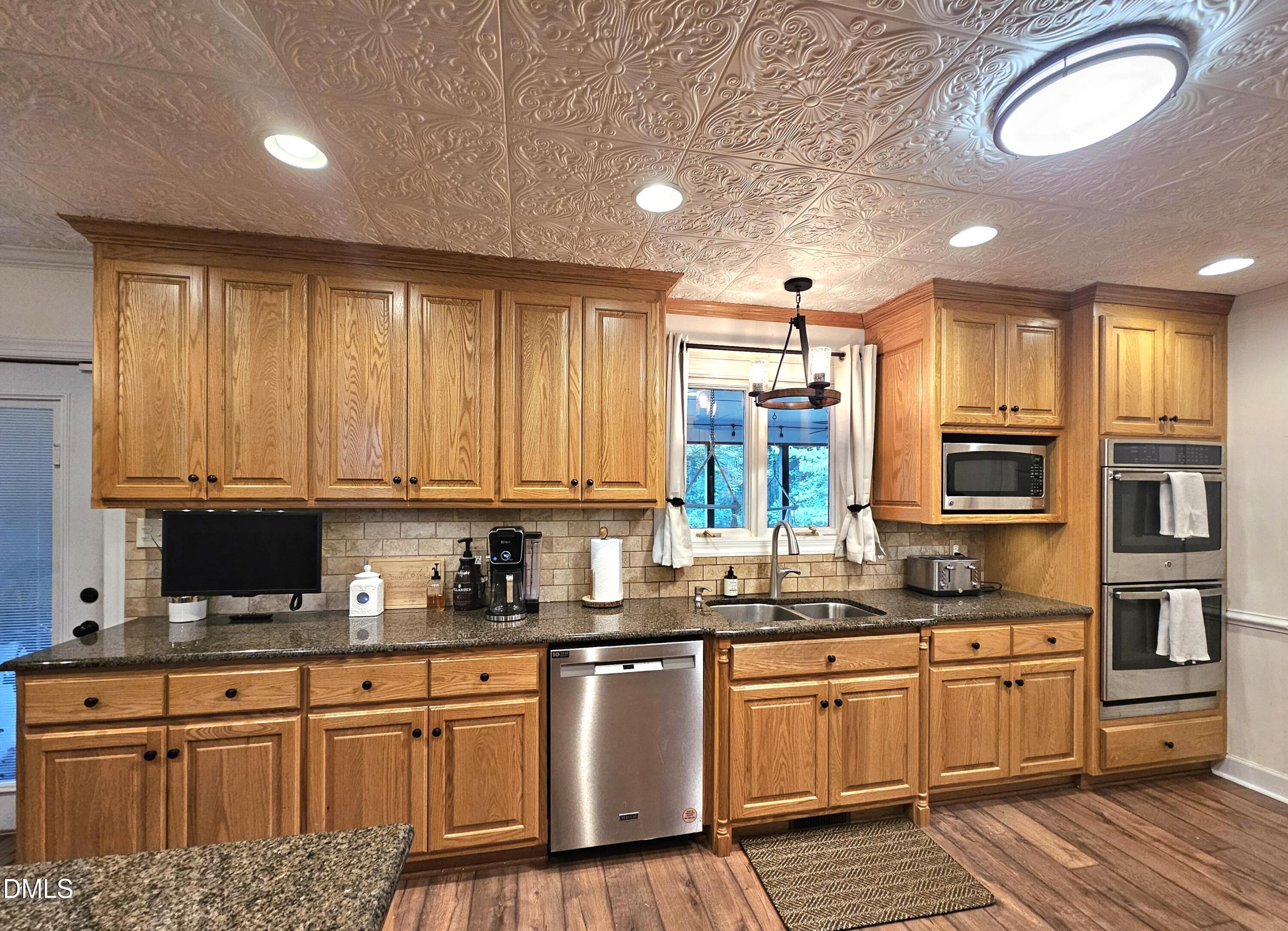 205 Edgewood Drive Property Photo 10