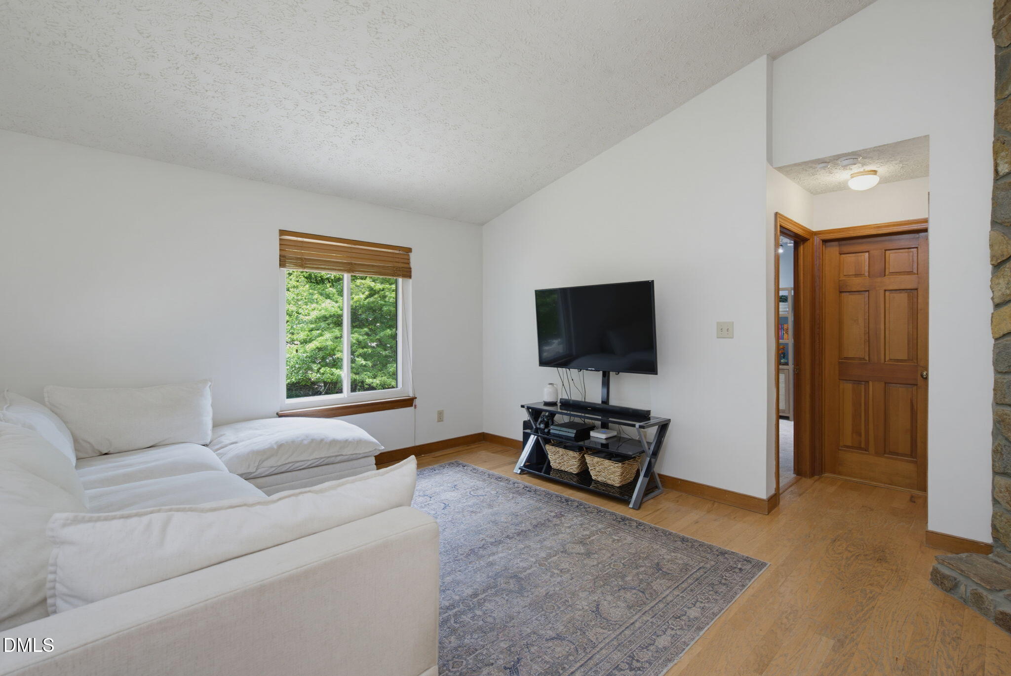 32 S Angela Circle Property Photo 3