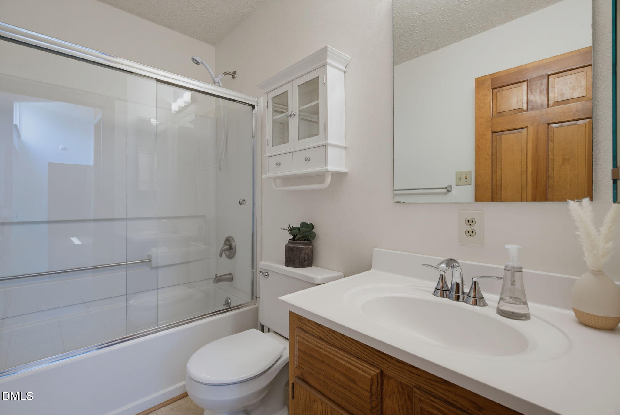 32 S Angela Circle Property Photo 18