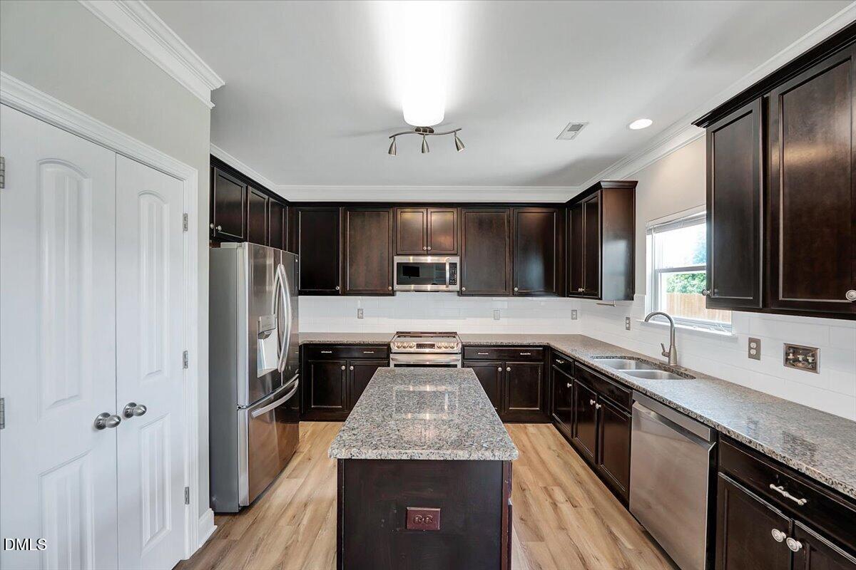 809 Willow Tower Court Property Photo 13