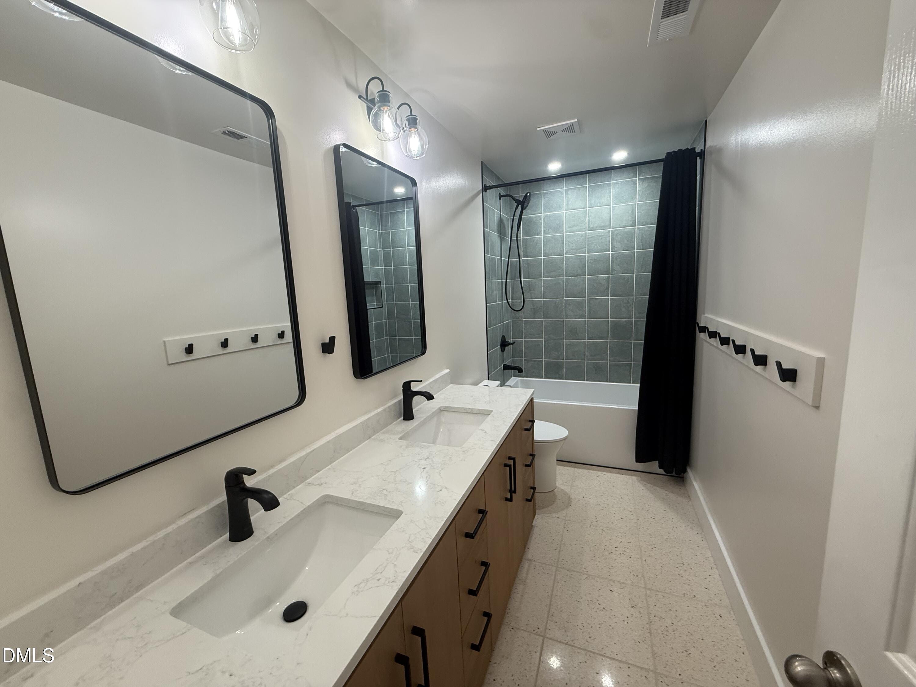 220 Milpass Drive Property Photo 20