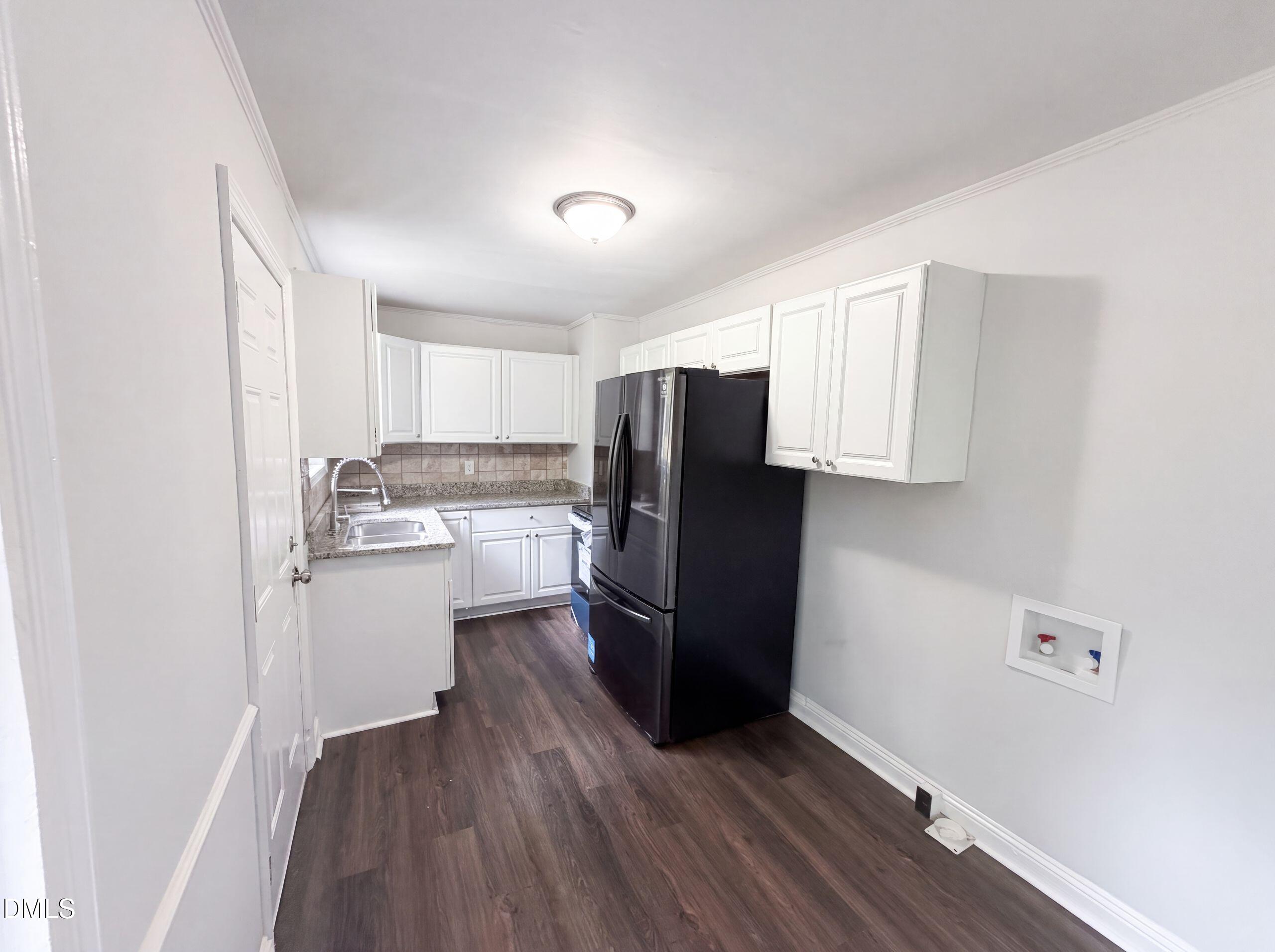 2109 Sheffield Road Property Photo 2
