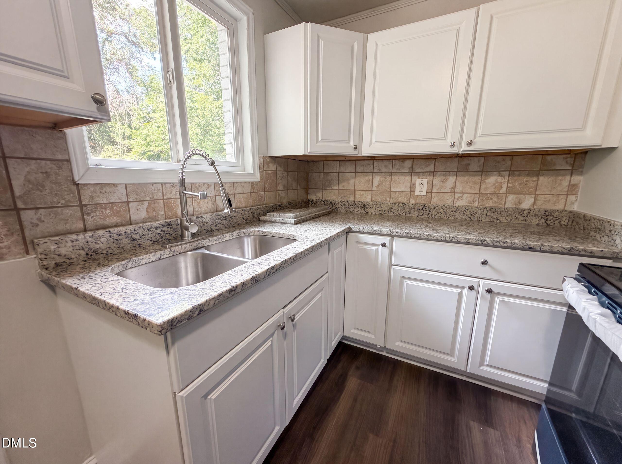 2109 Sheffield Road Property Photo 6