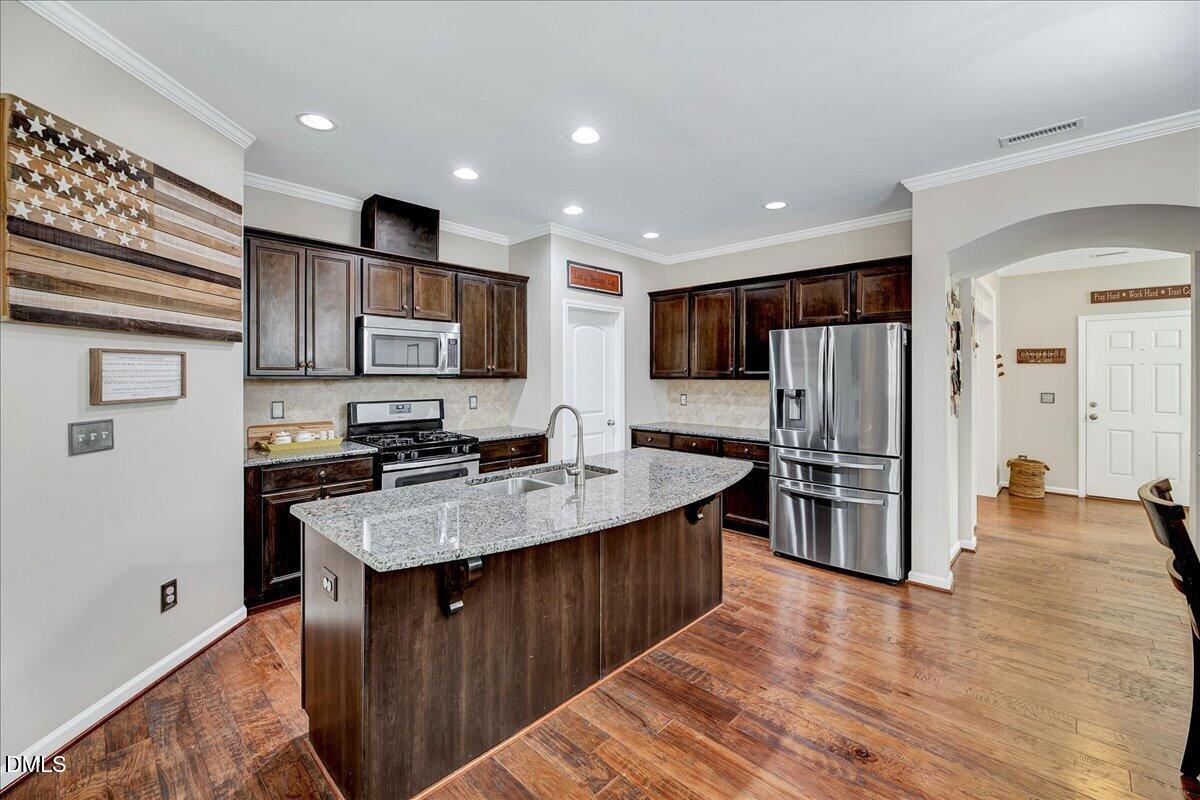 910 Branch Line Lane Property Photo 8