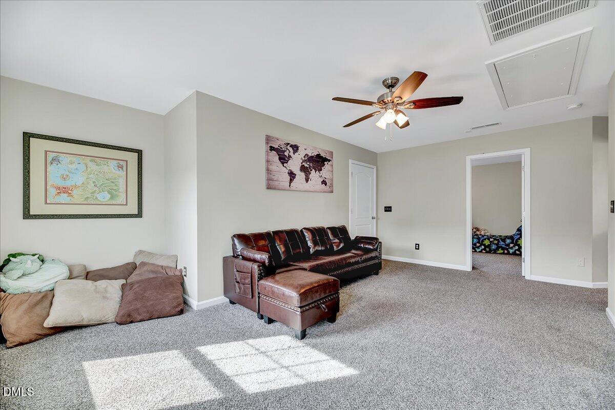 910 Branch Line Lane Property Photo 22