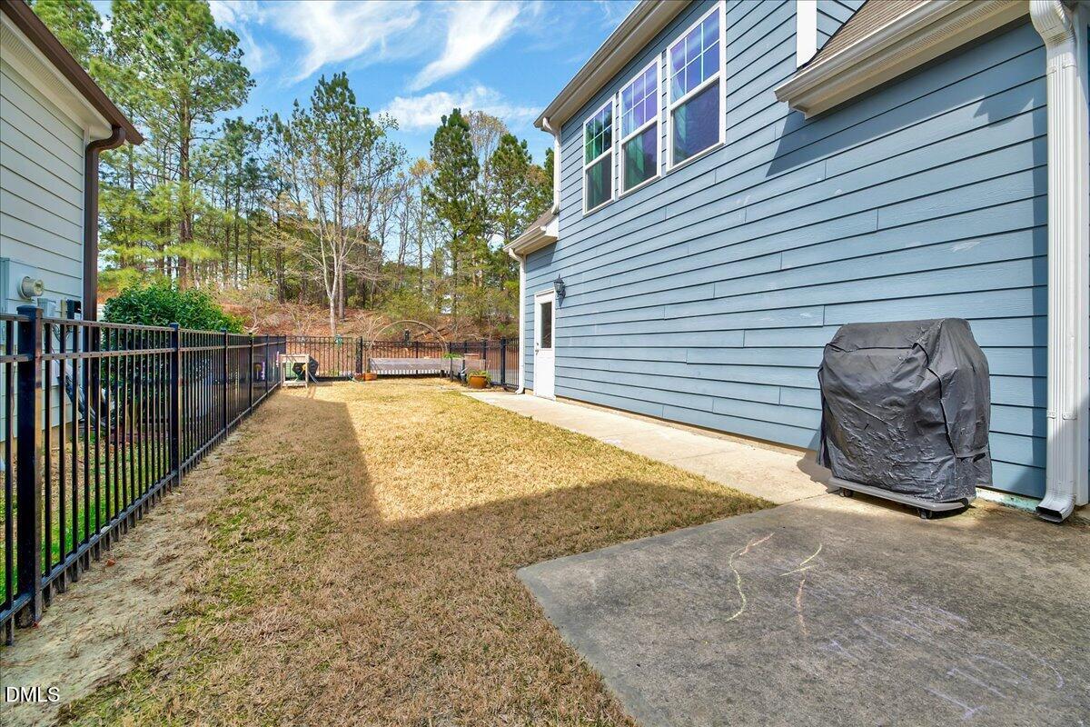 910 Branch Line Lane Property Photo 34