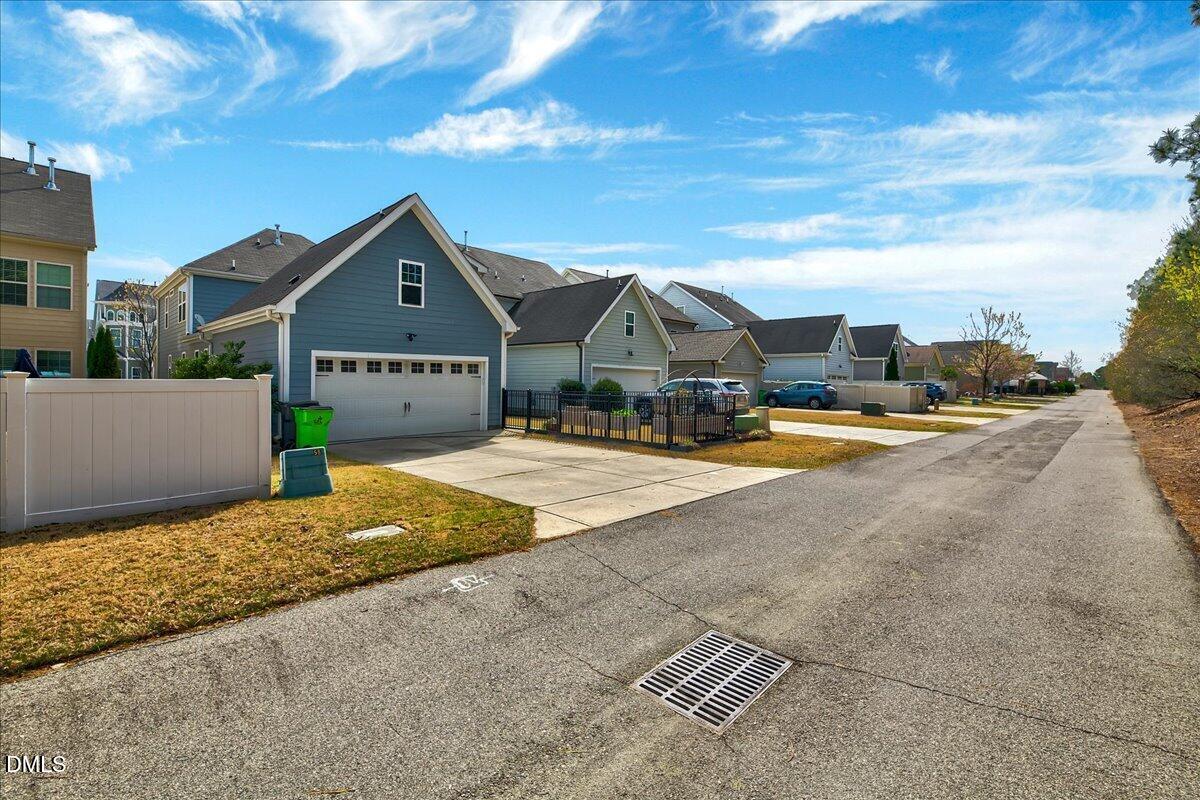 910 Branch Line Lane Property Photo 37