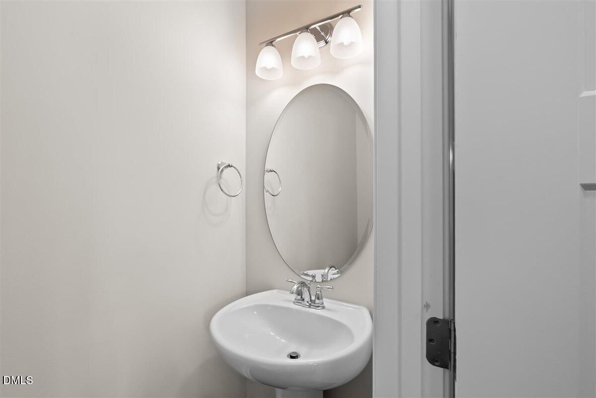 147 Village Walk Drive Property Photo 17