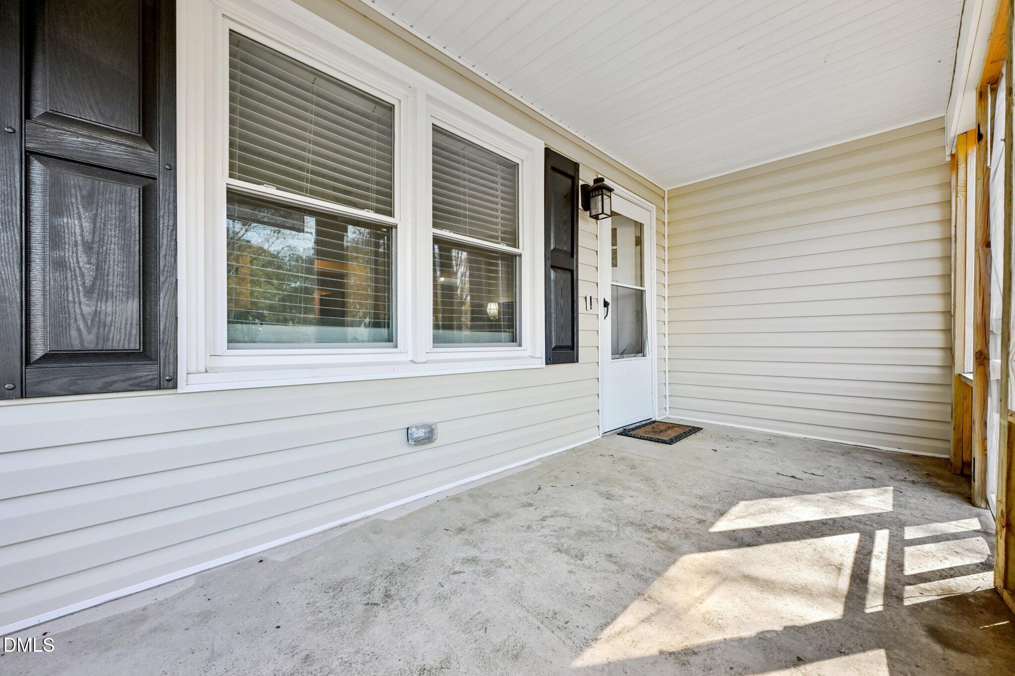 712 Fairground Road Property Photo 3