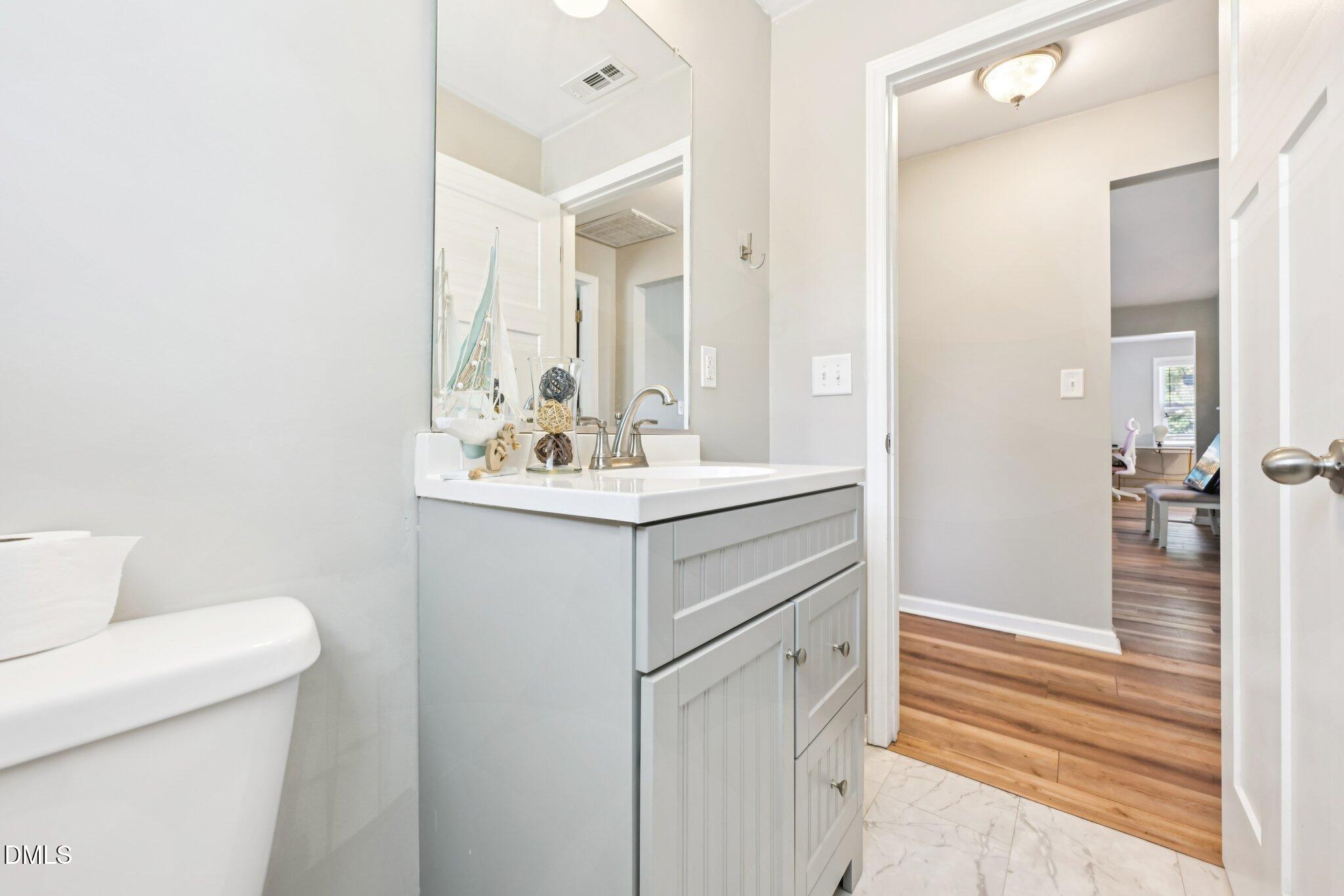 712 Fairground Road Property Photo 18