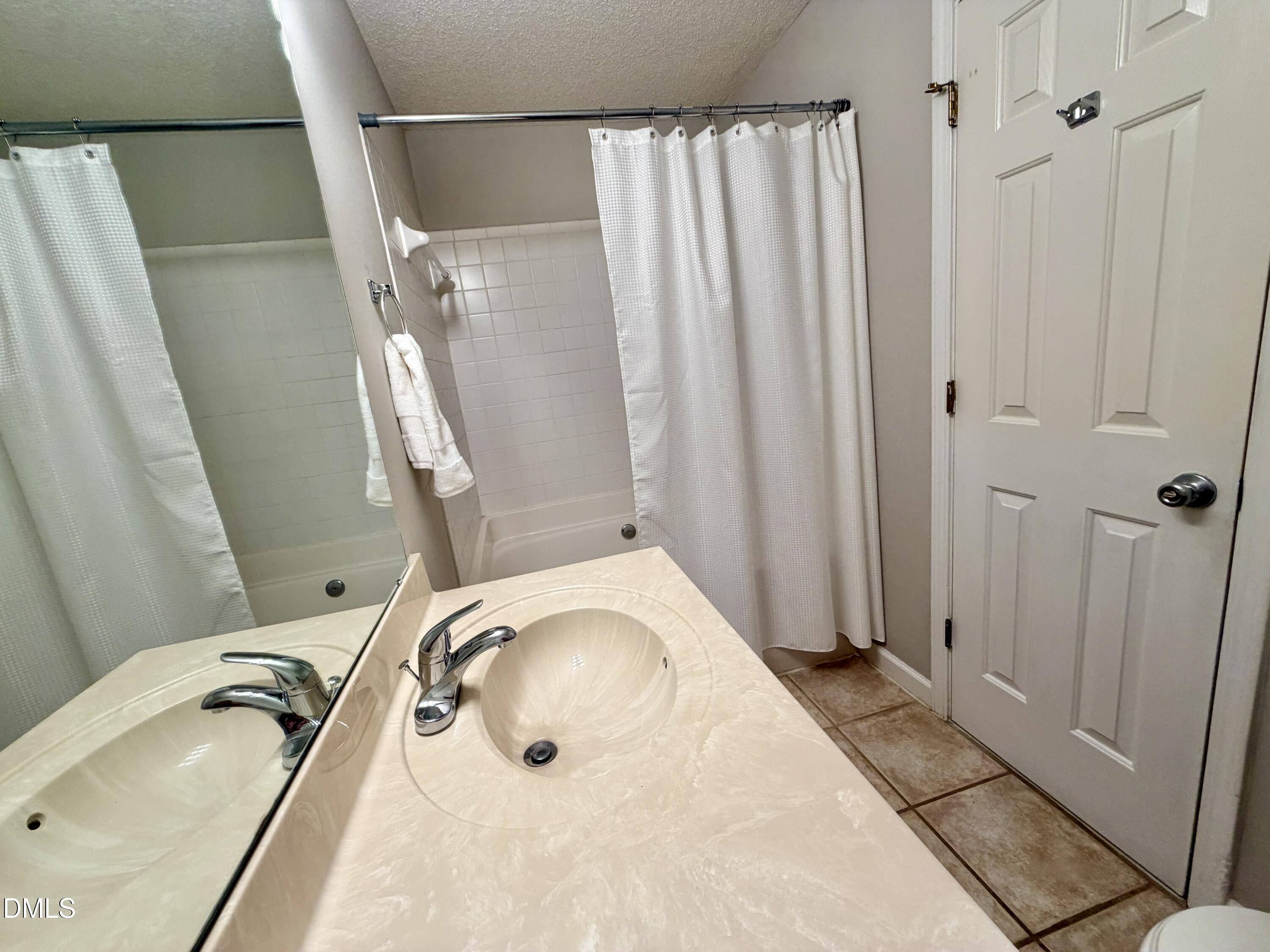 132 New Kent Place Property Photo 11