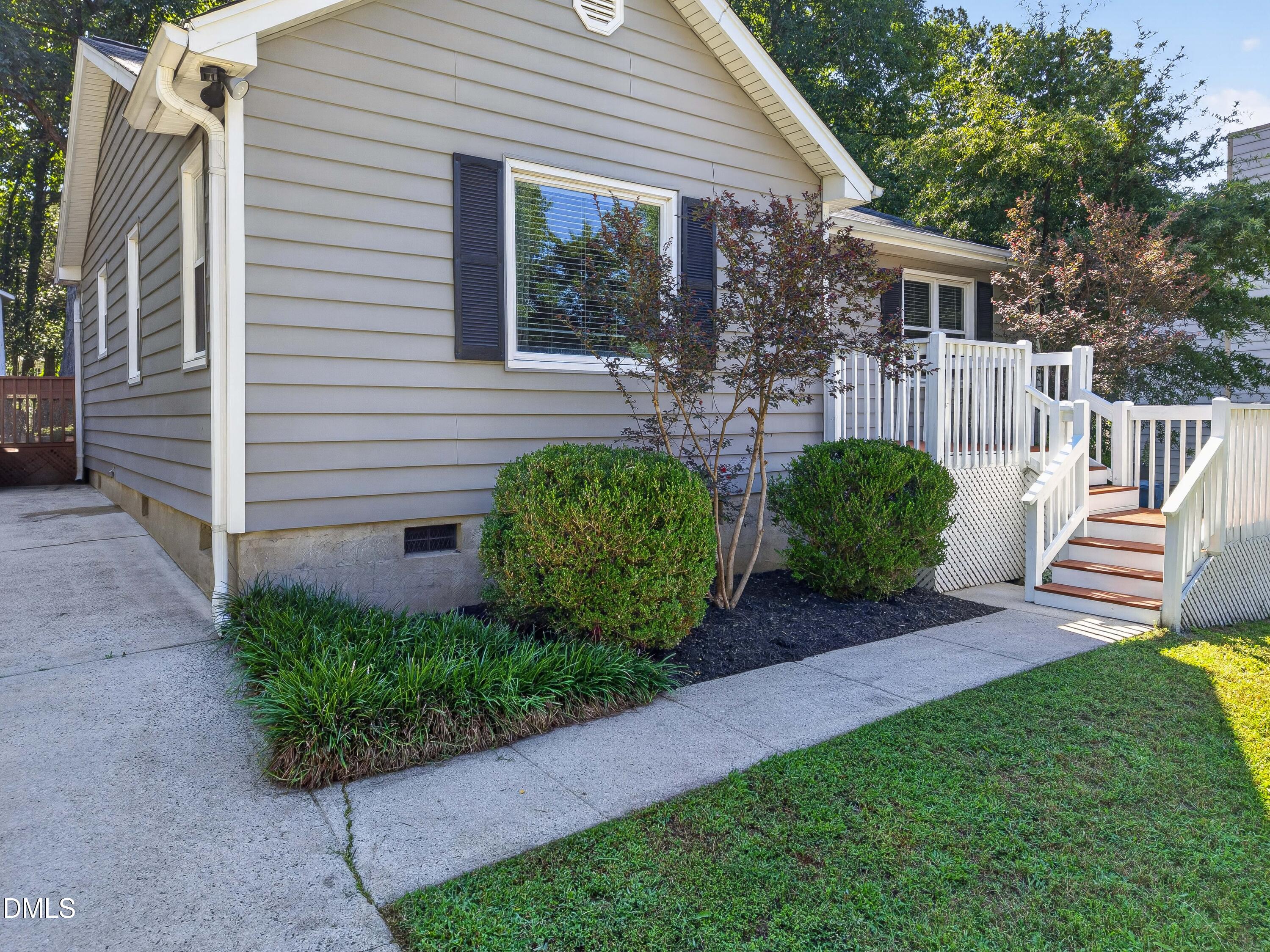 1713 Valley Run Property Photo 3