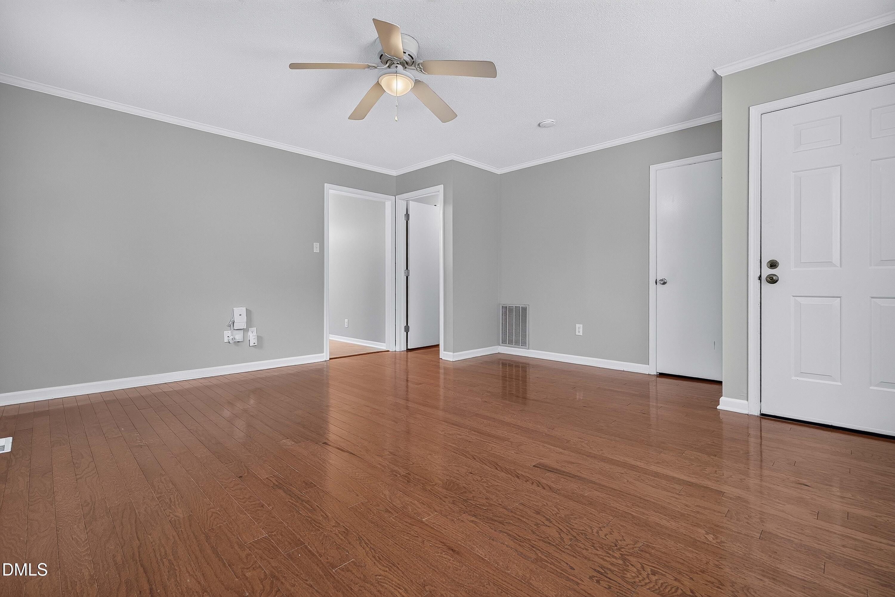 1713 Valley Run Property Photo 6