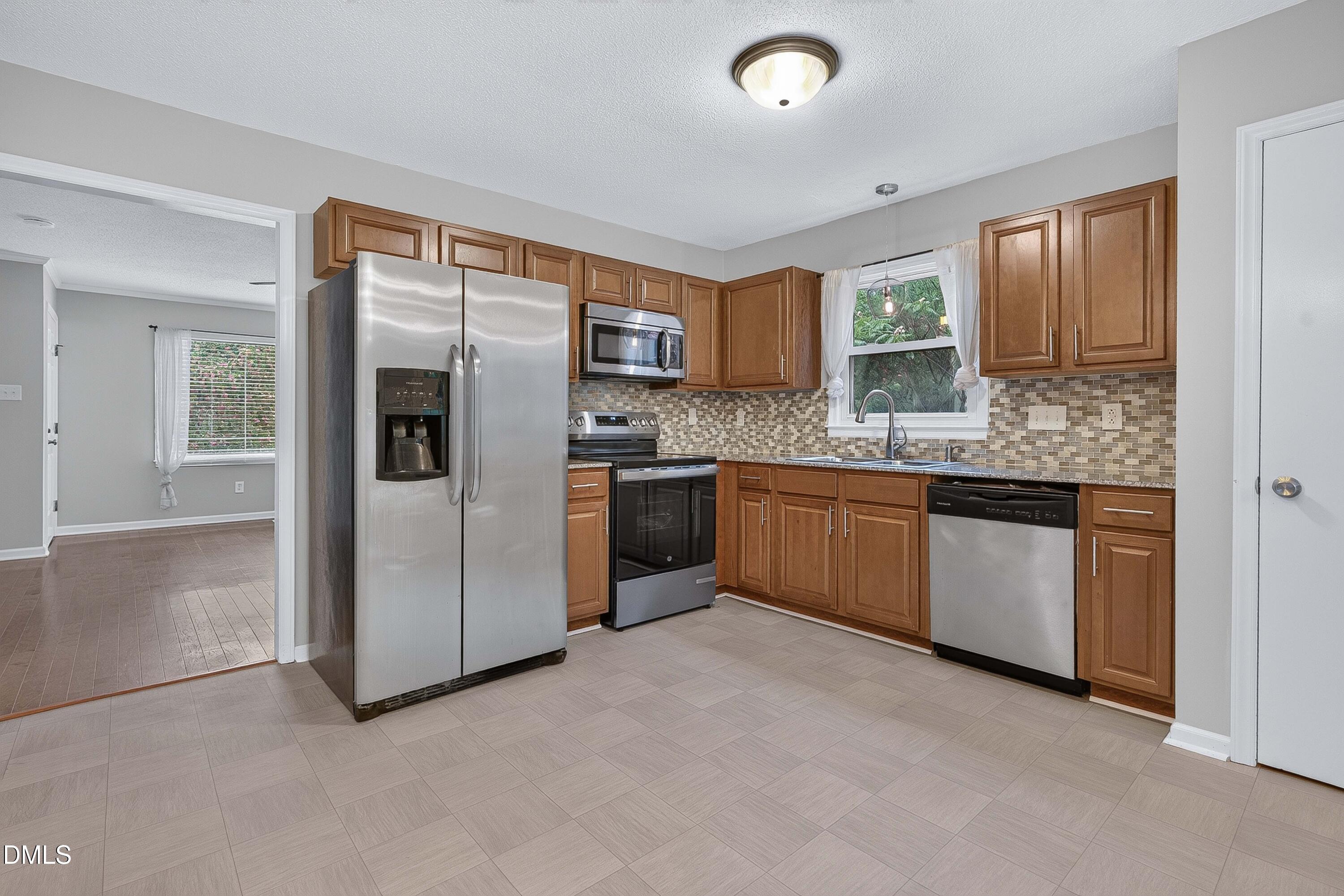 1713 Valley Run Property Photo 9
