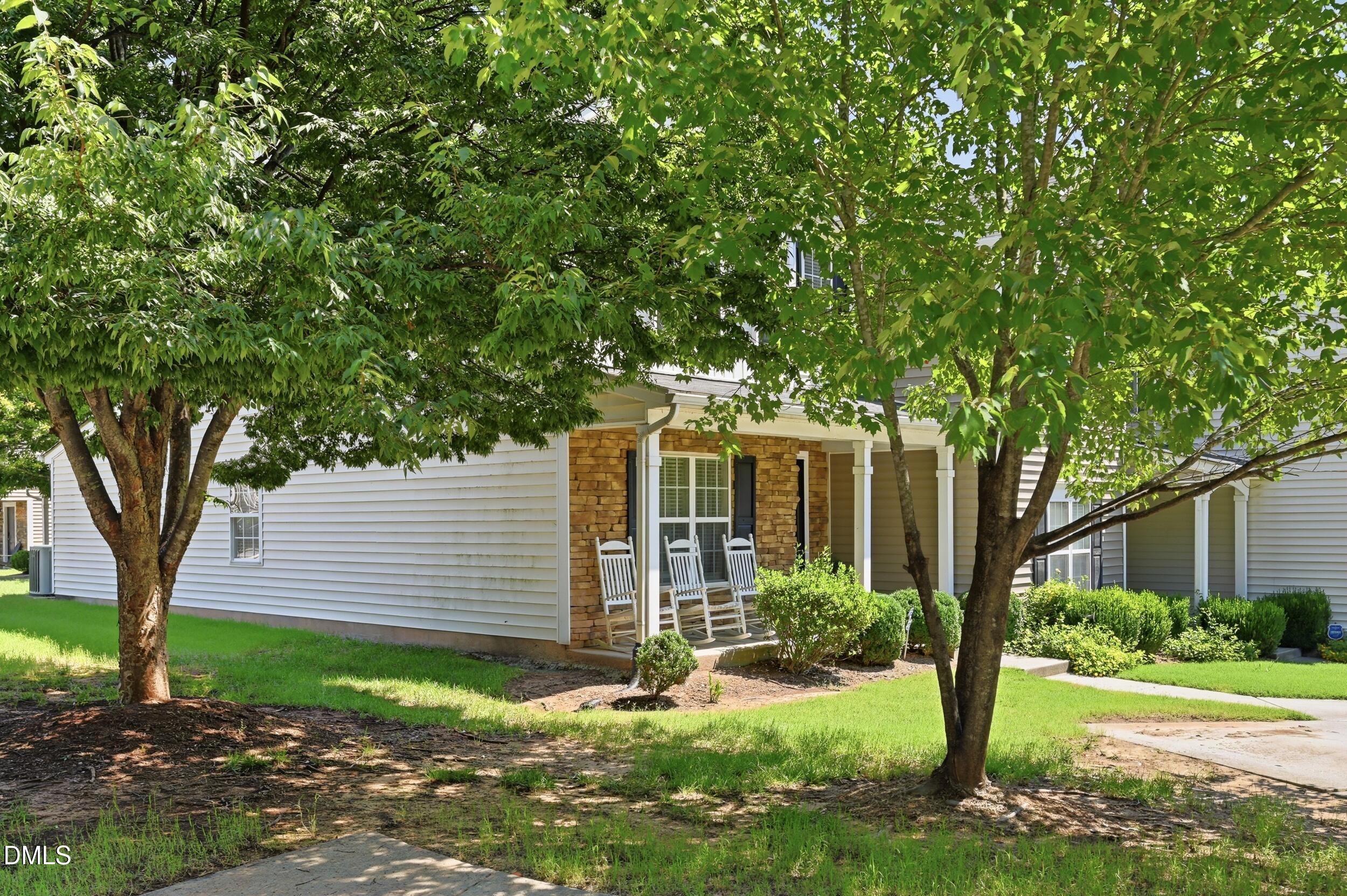 3201 Ivey Wood Lane Property Photo 4