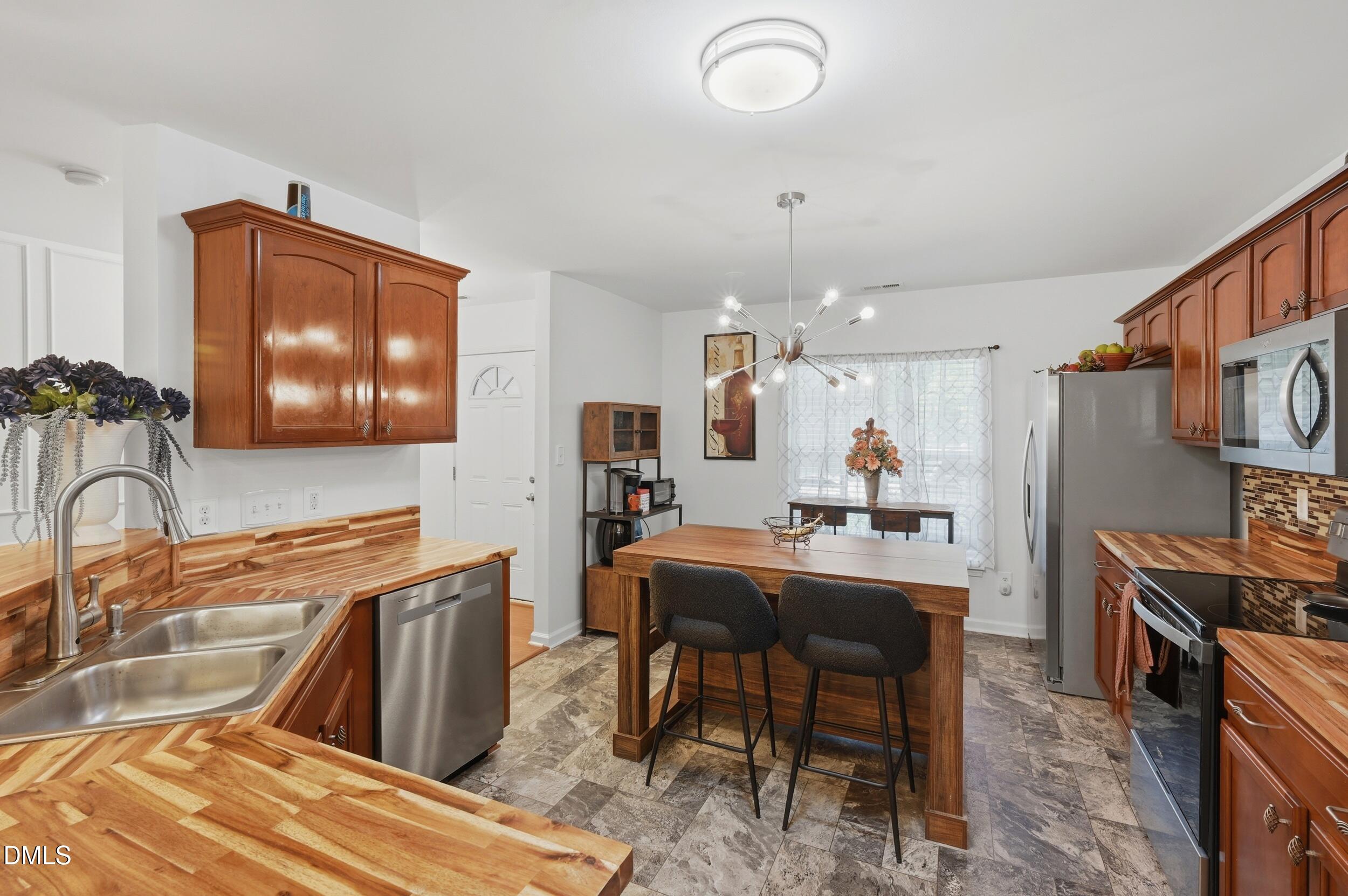 3201 Ivey Wood Lane Property Photo 17