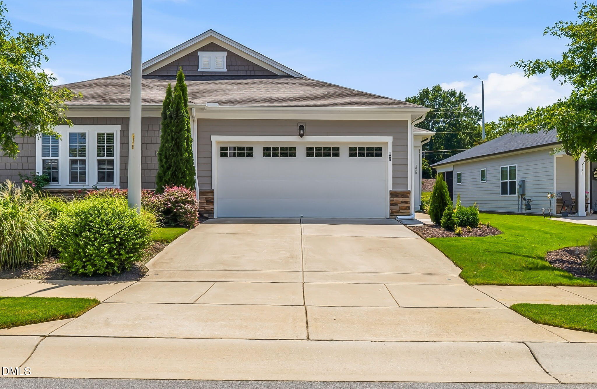 125 Cashmere Court Property Photo 1