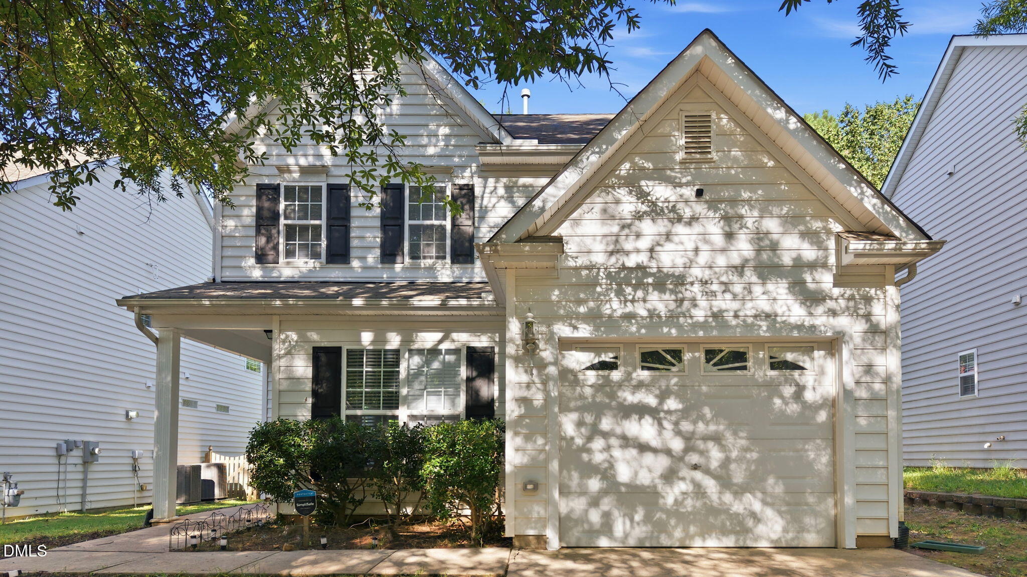 8405 Whisper Ridge Place Property Photo 2