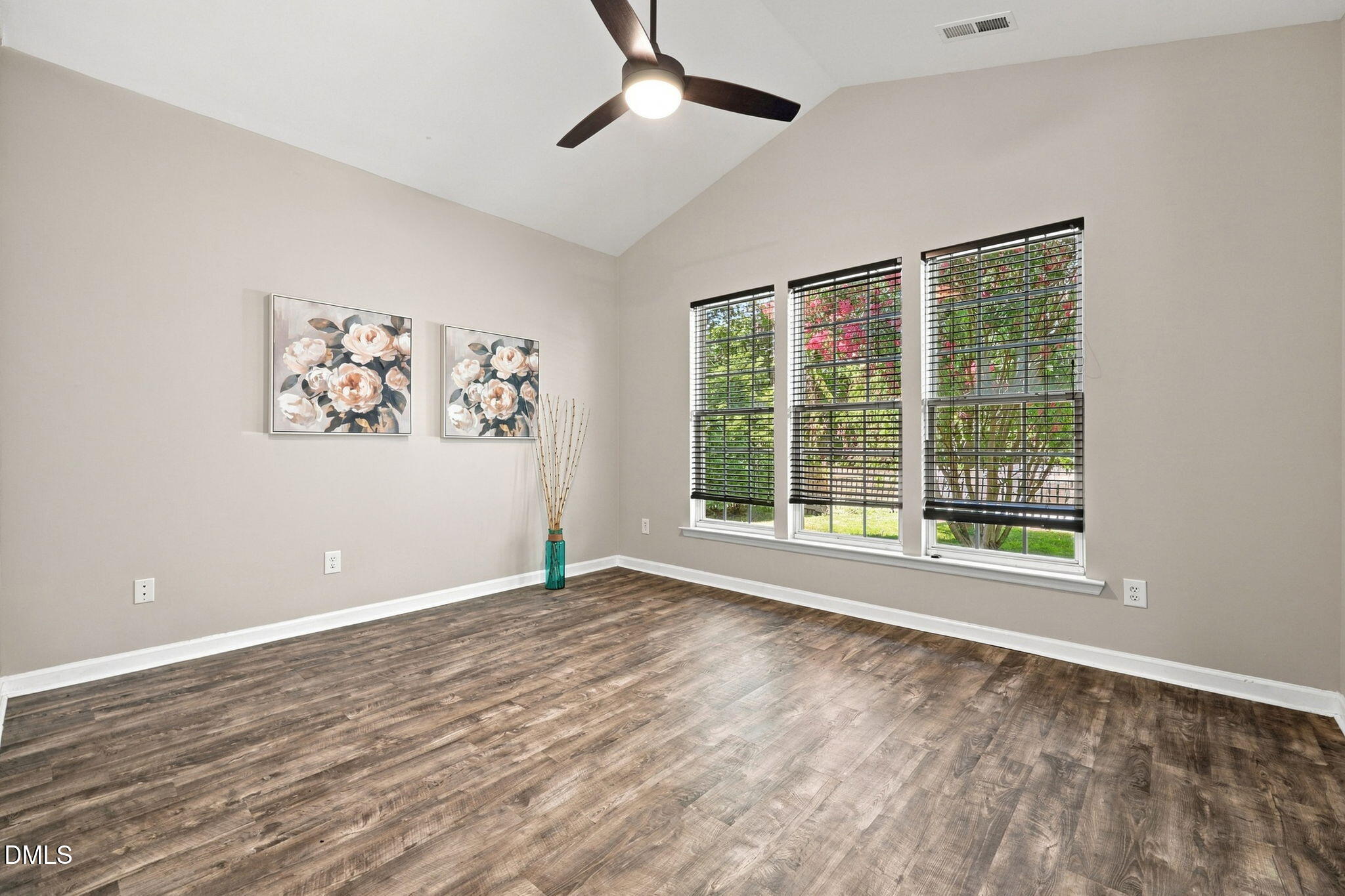 8405 Whisper Ridge Place Property Photo 19