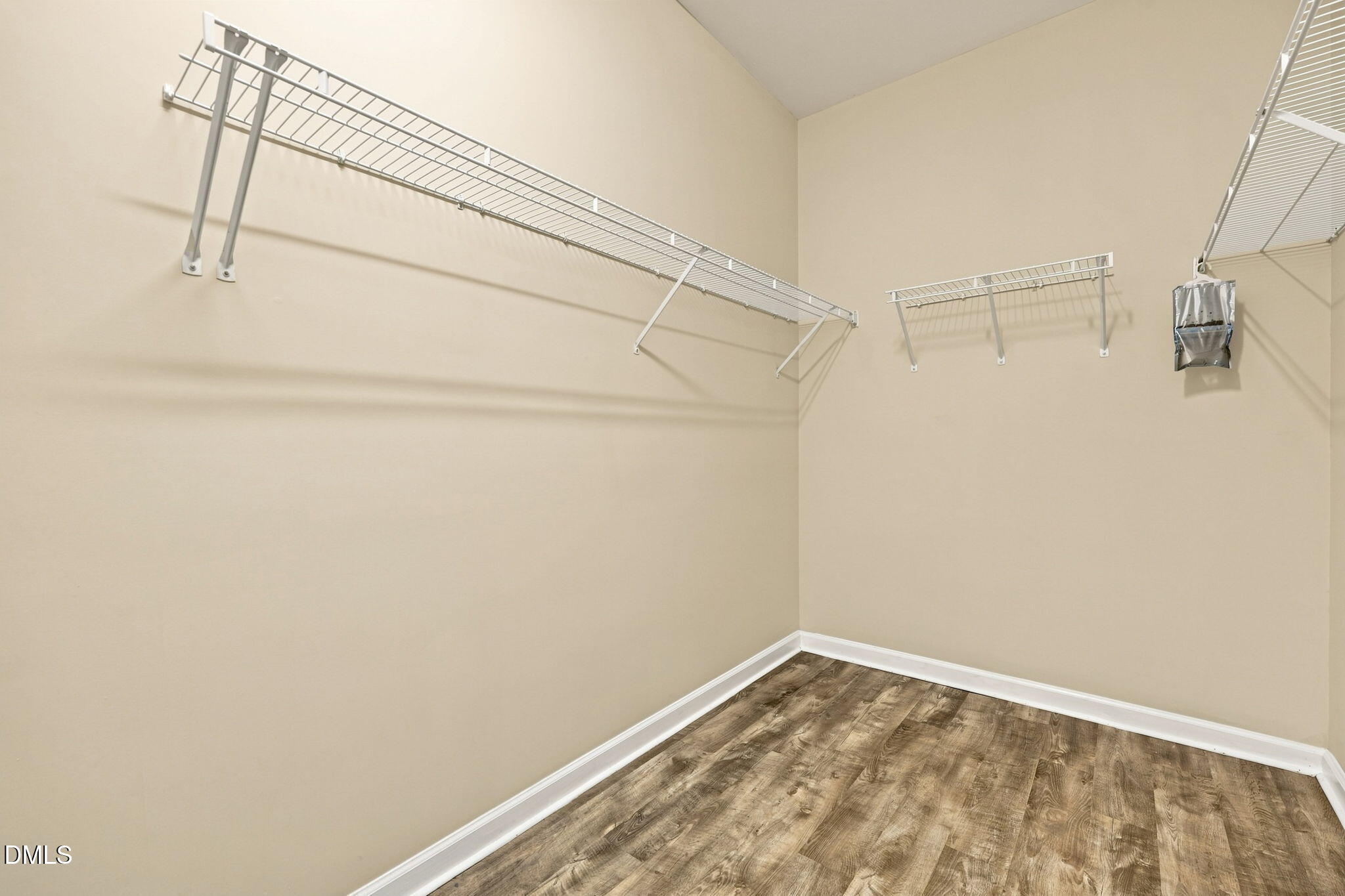 8405 Whisper Ridge Place Property Photo 22