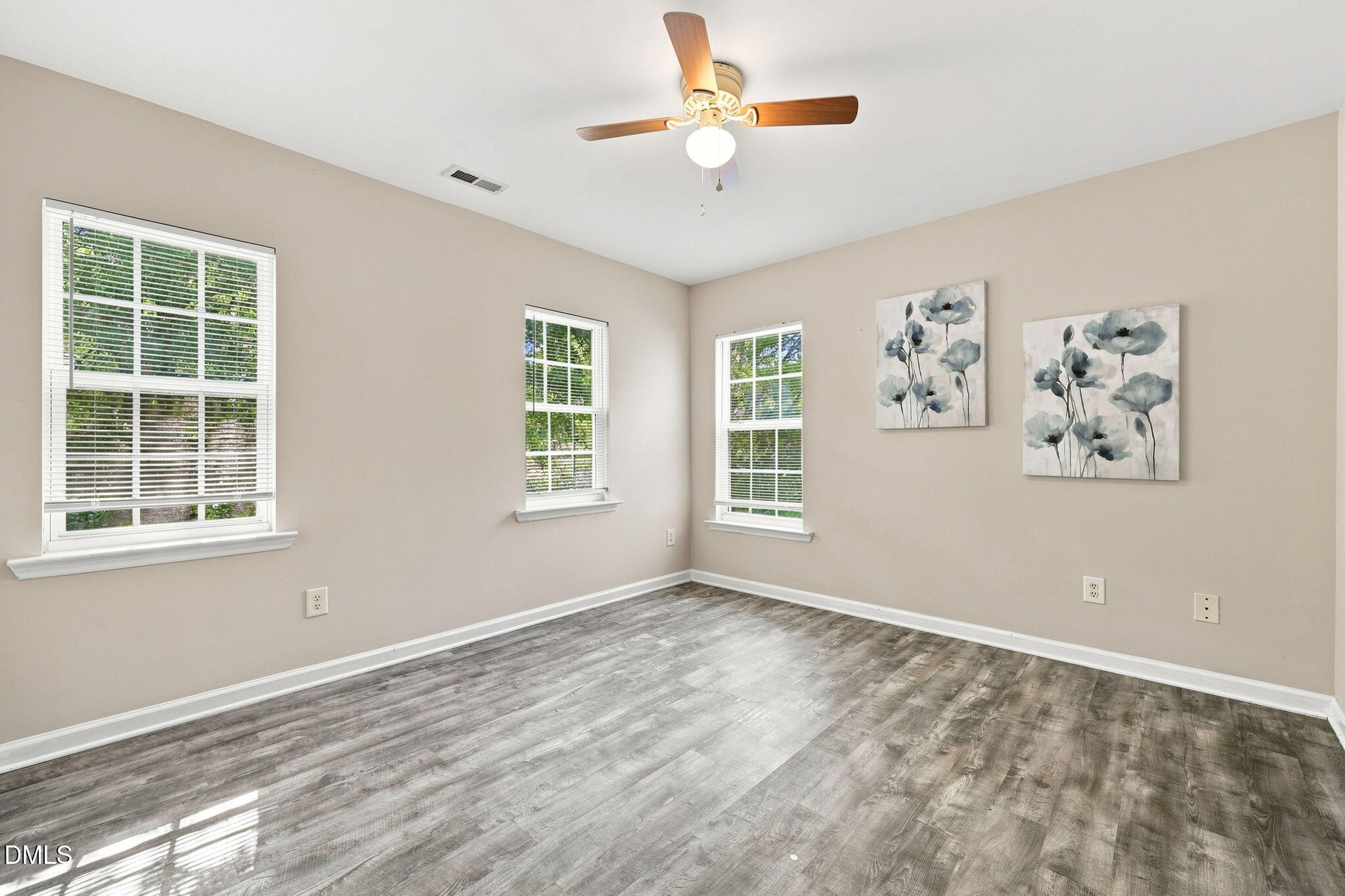 8405 Whisper Ridge Place Property Photo 25