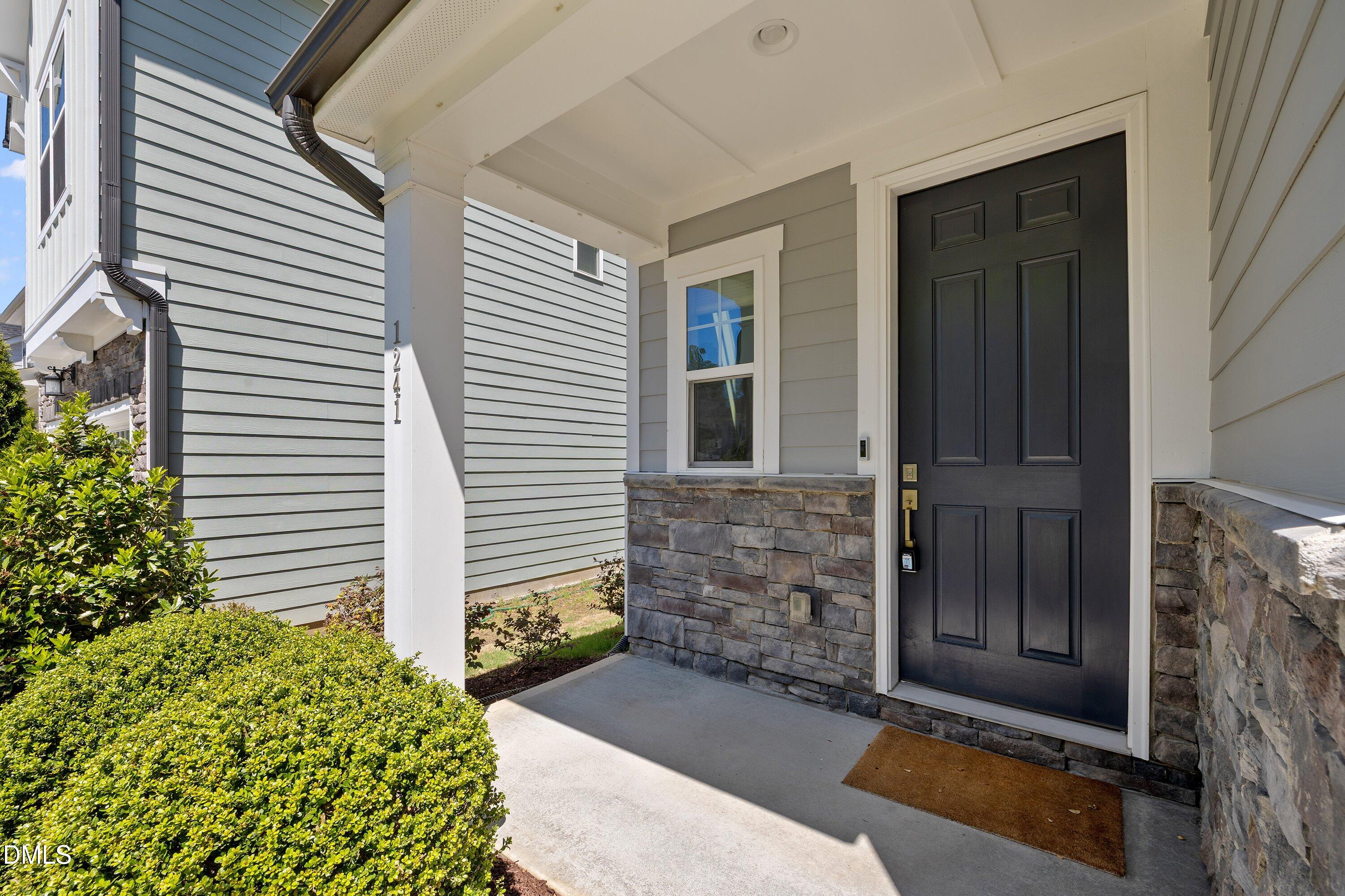 1241 Canyon Shadows Court Property Photo 4