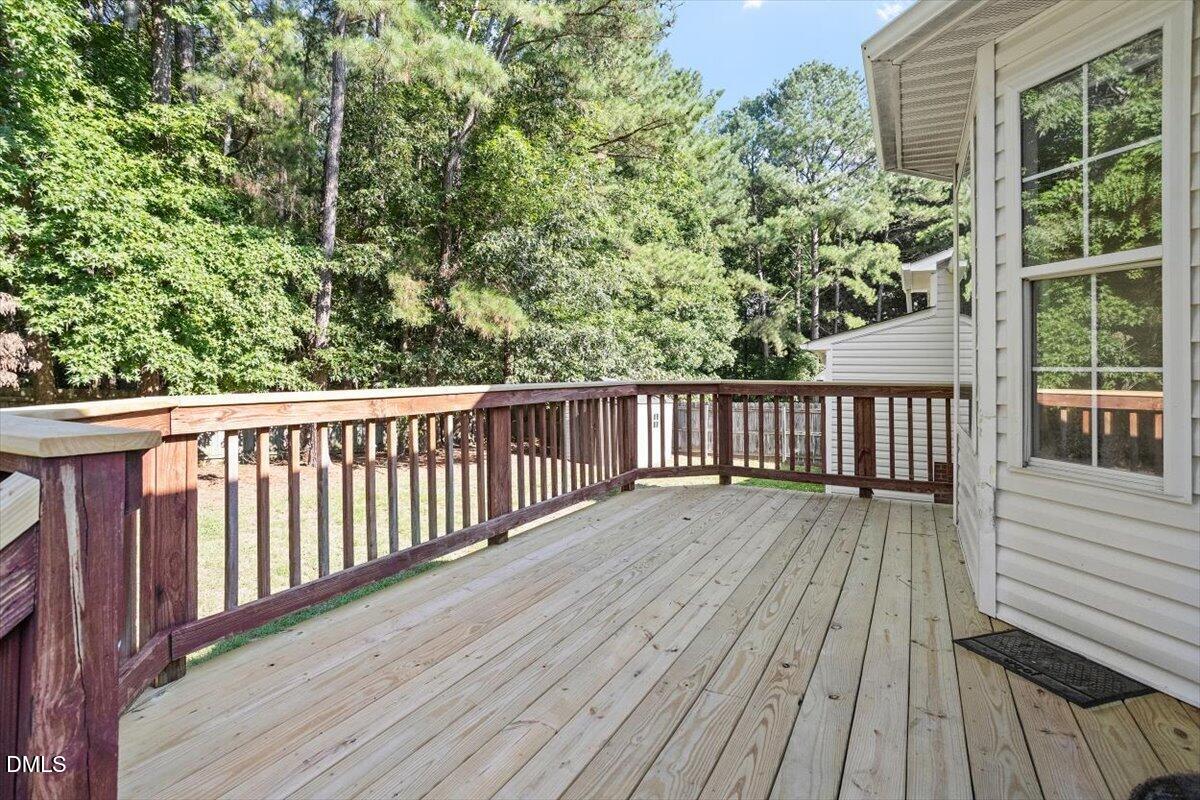 1008 Henchman Court Property Photo 24
