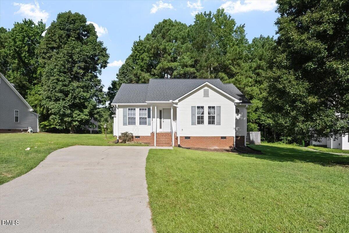 1008 Henchman Court Property Photo 28